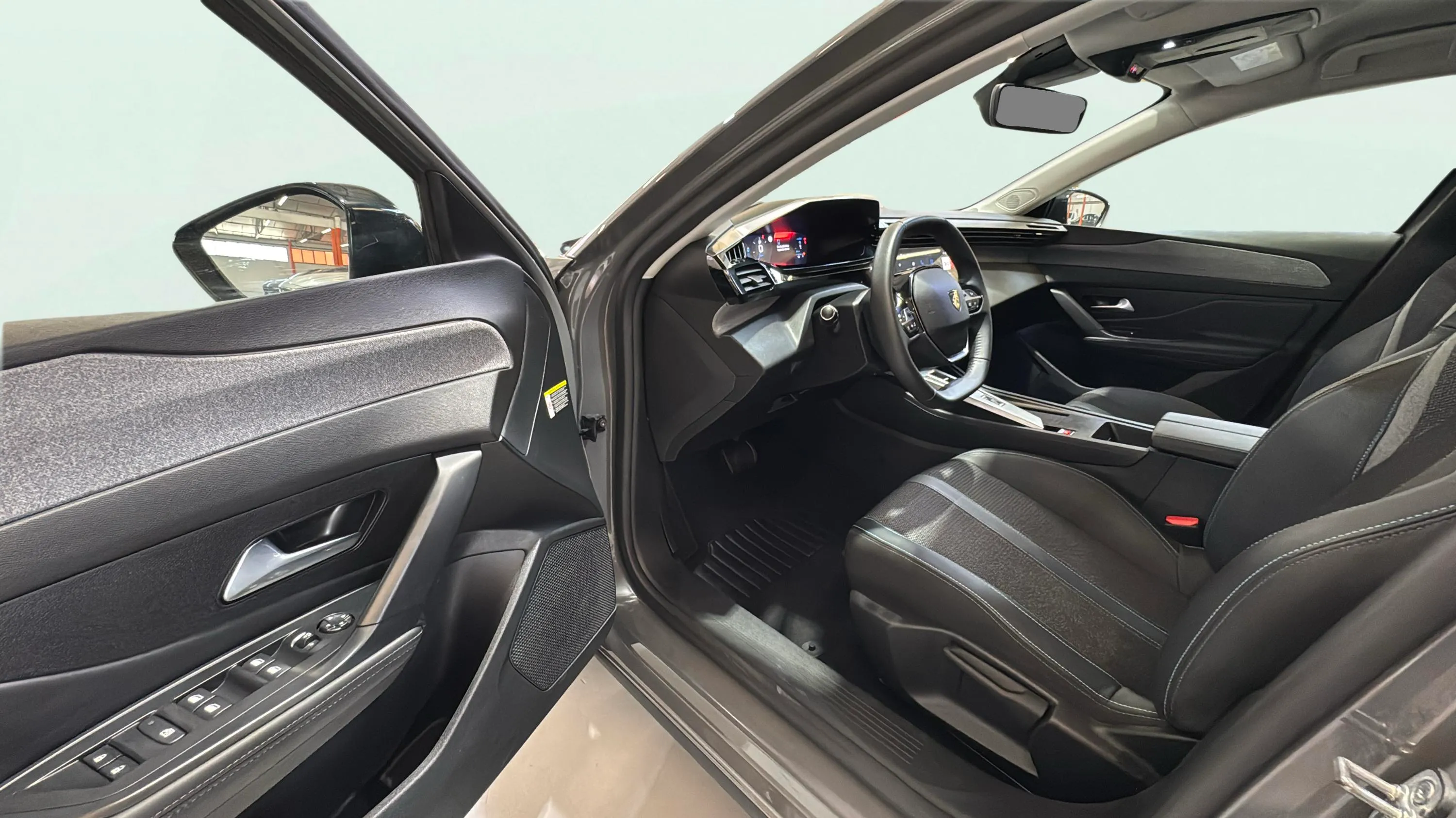 Peugeot 408 Allure Hybrid 136 eDCS6 - foto 27