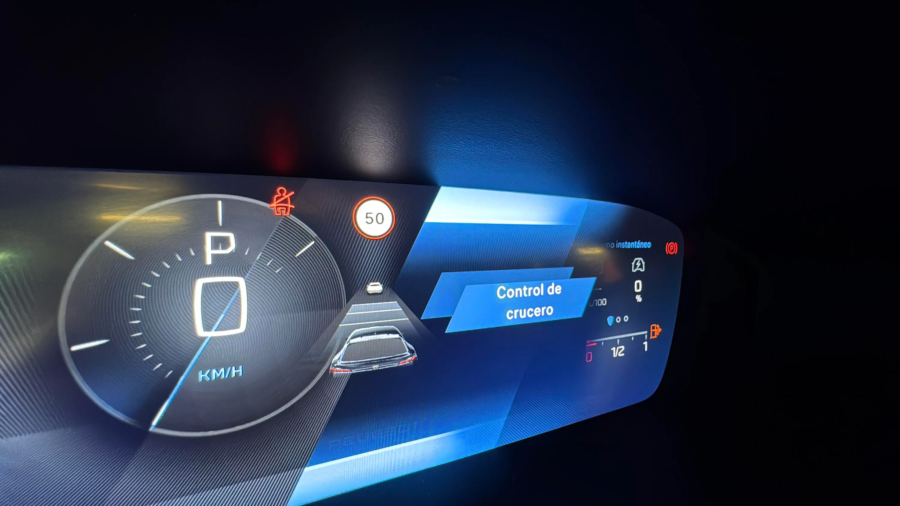 Peugeot 408 Allure Hybrid 136 eDCS6 - foto 23