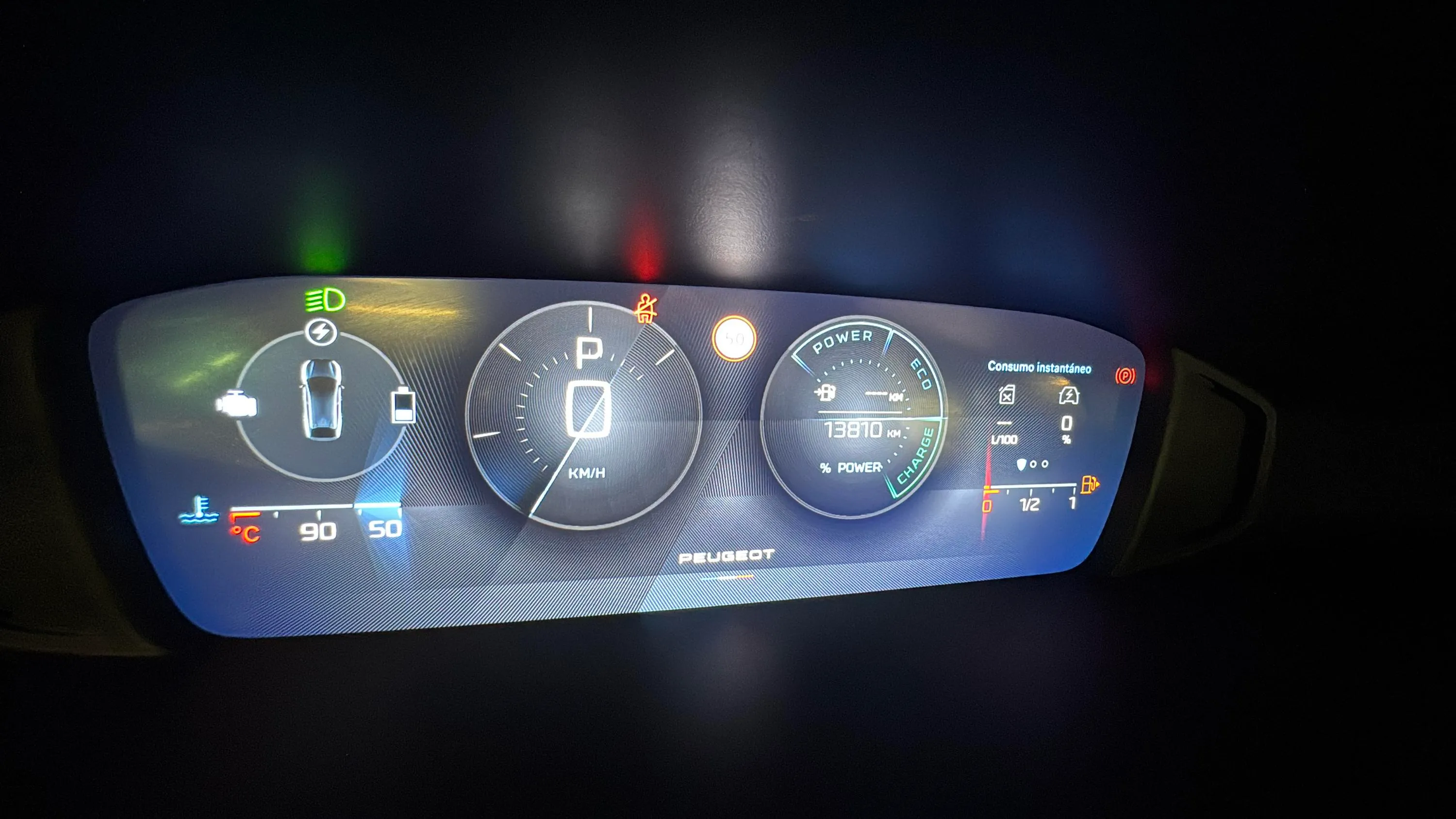 Peugeot 408 Allure Hybrid 136 eDCS6 - foto 13