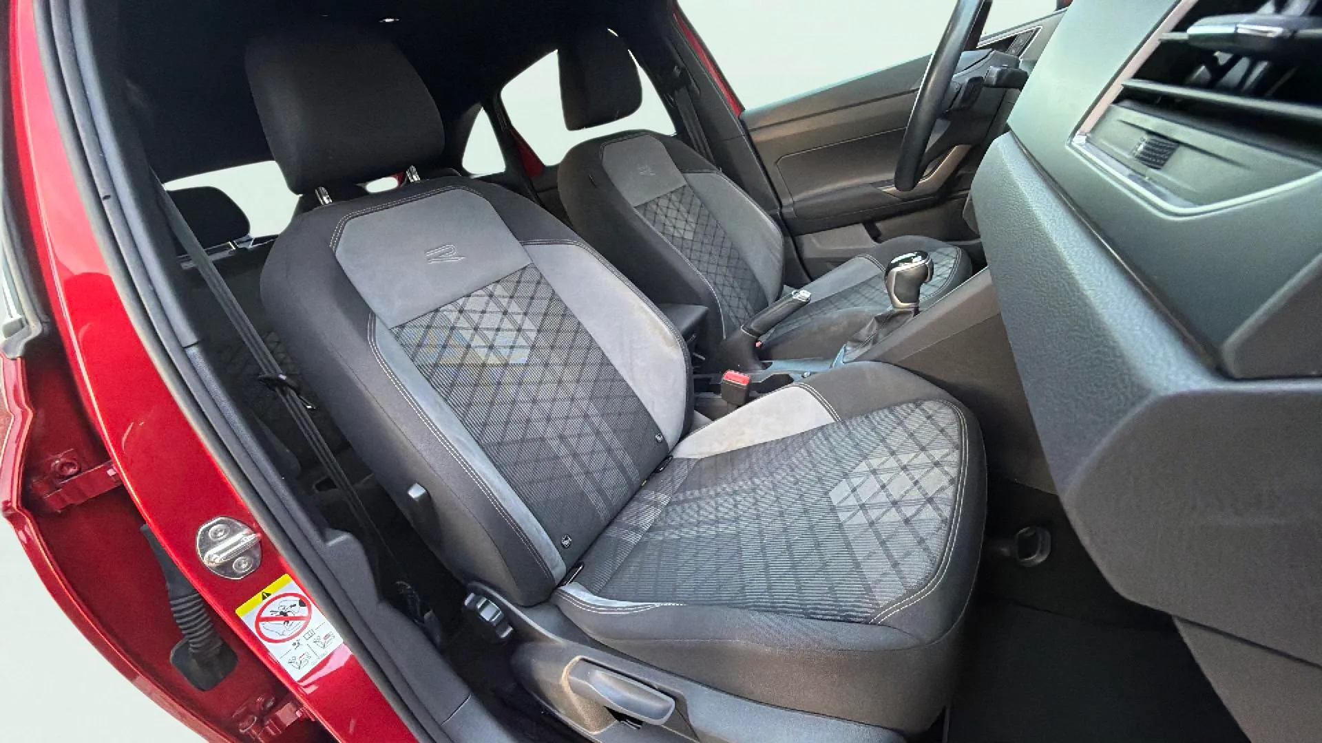 Volkswagen Taigo R-Line 1.5 TSI DSG - foto 12
