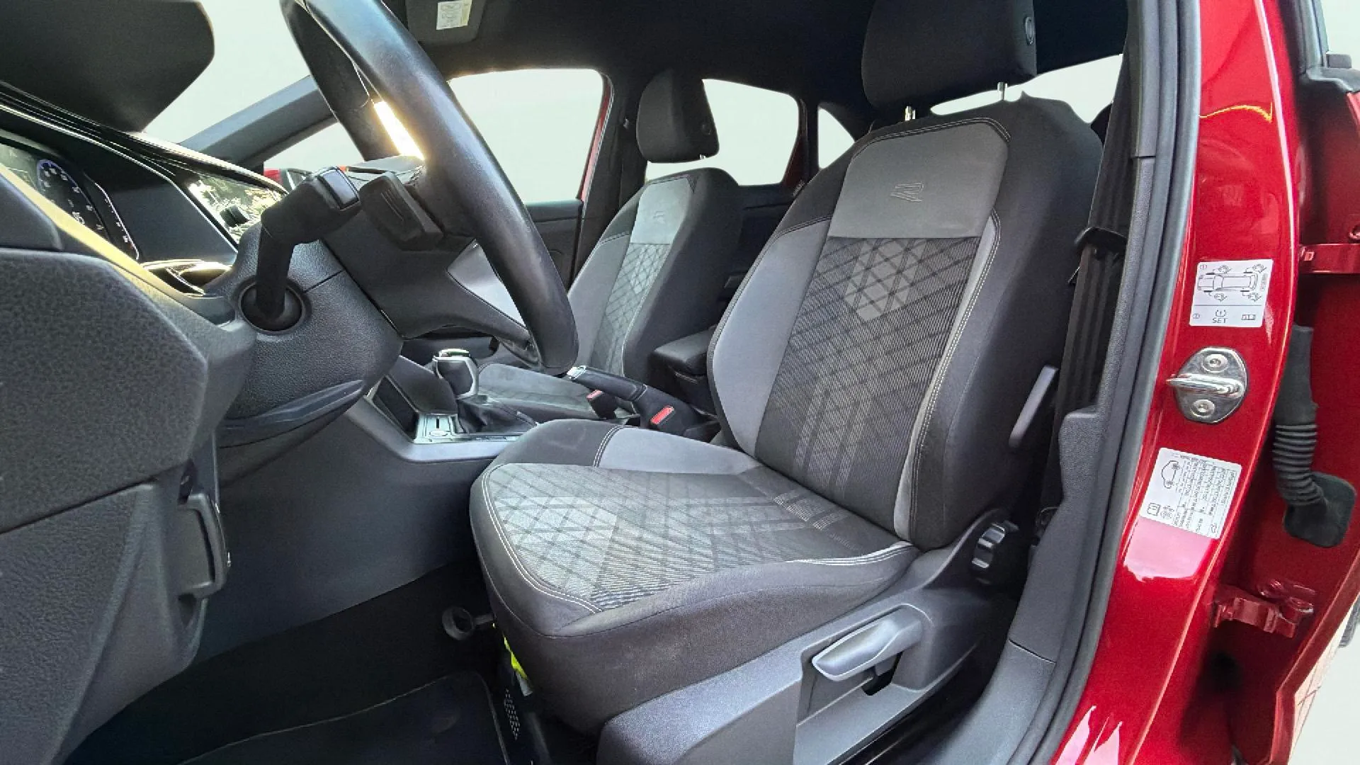 Volkswagen Taigo R-Line 1.5 TSI DSG - foto 11