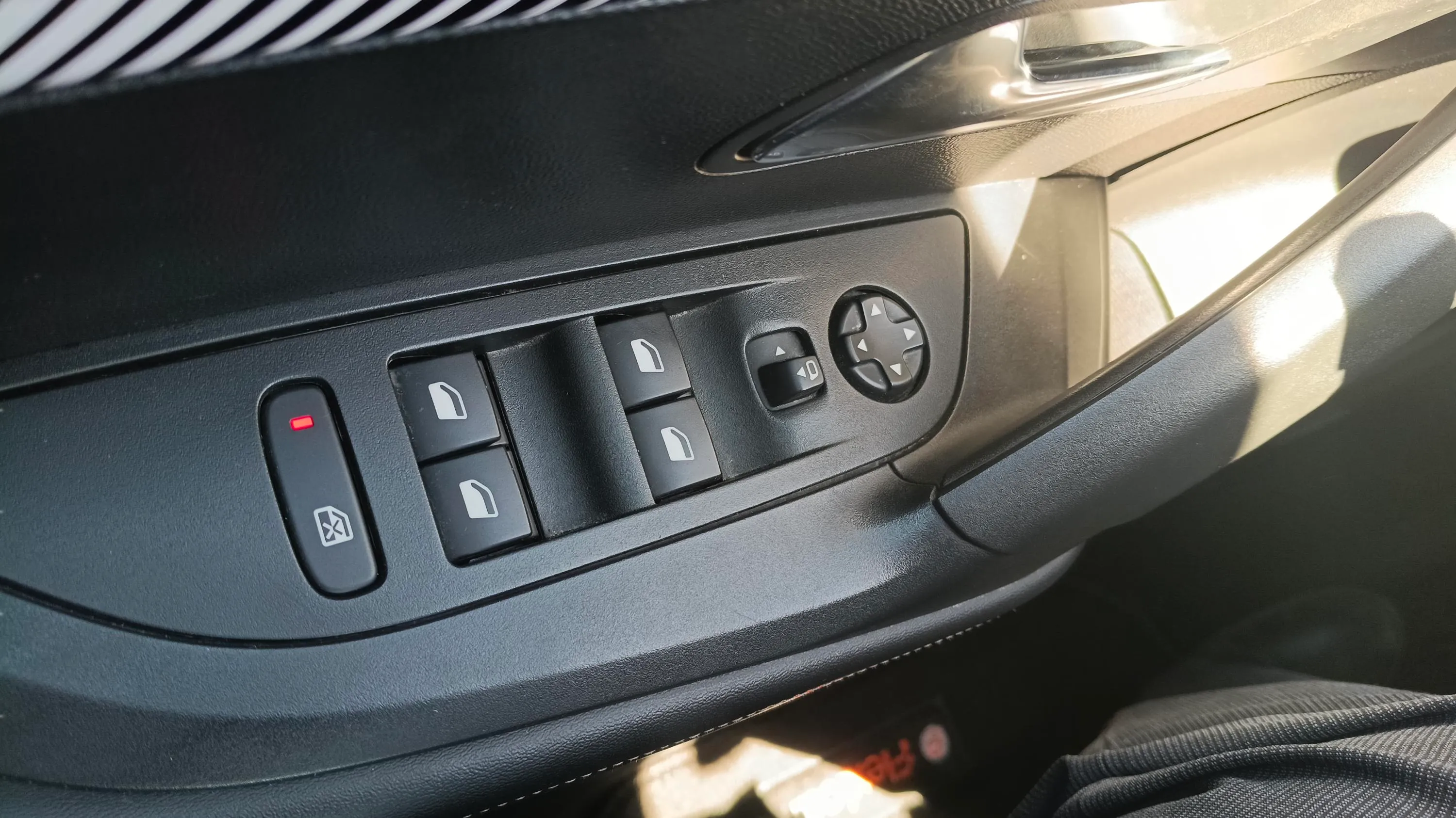 Peugeot 2008 Active Pack PureTech 100 - foto 18
