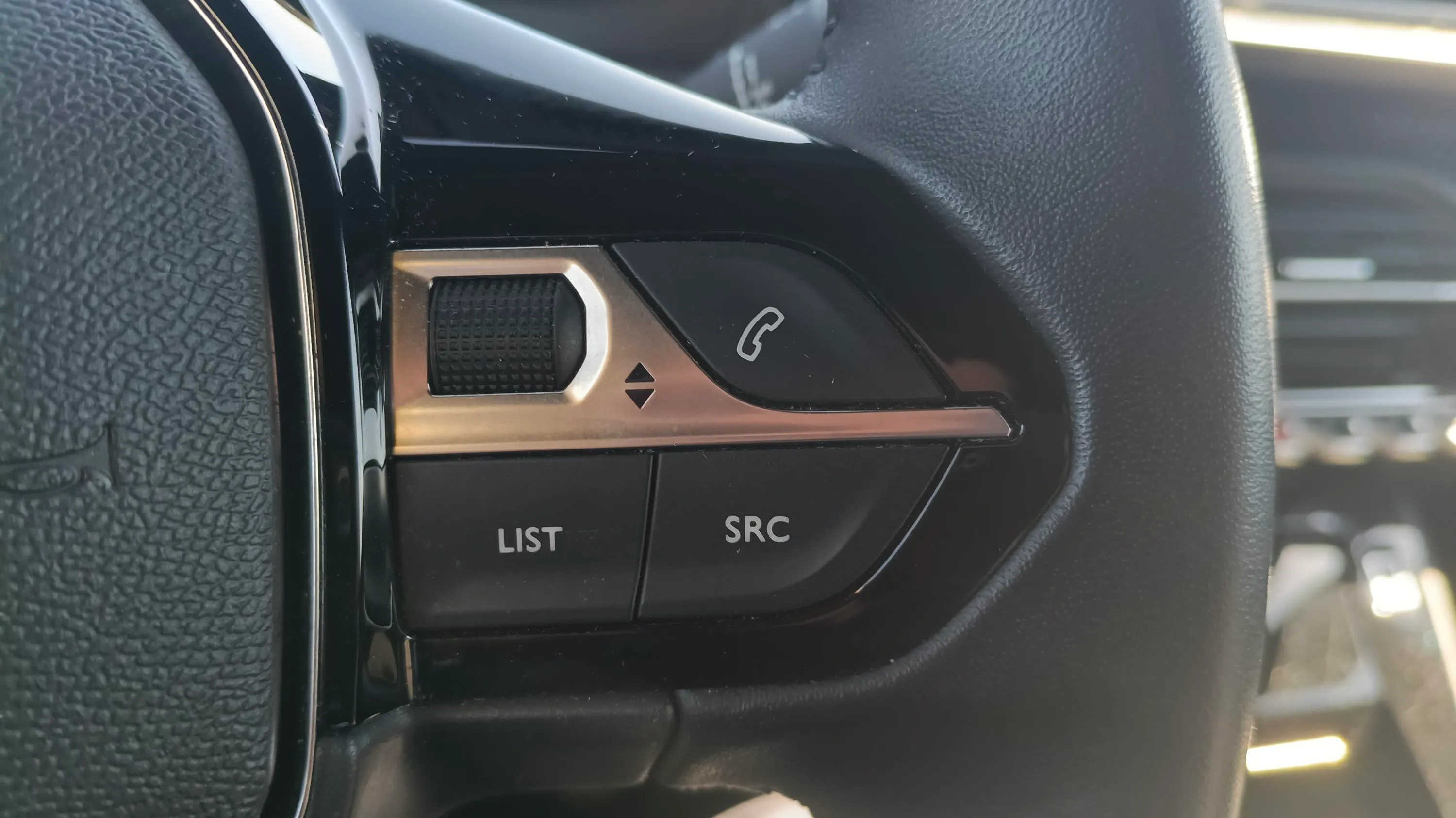 Peugeot 2008 Active Pack PureTech 100 - foto 14