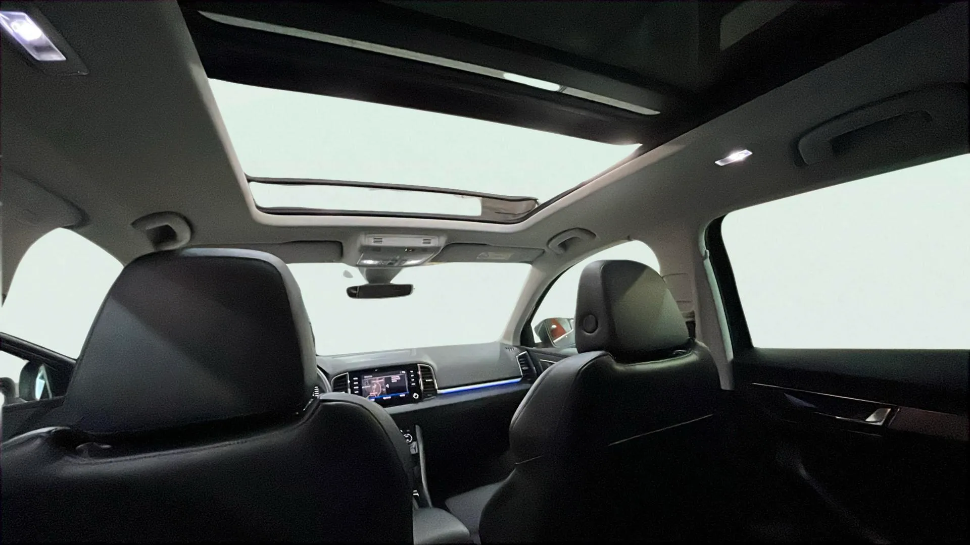 Škoda Karoq 1.5 TSI DSG ACT 125 Aniv - foto 17