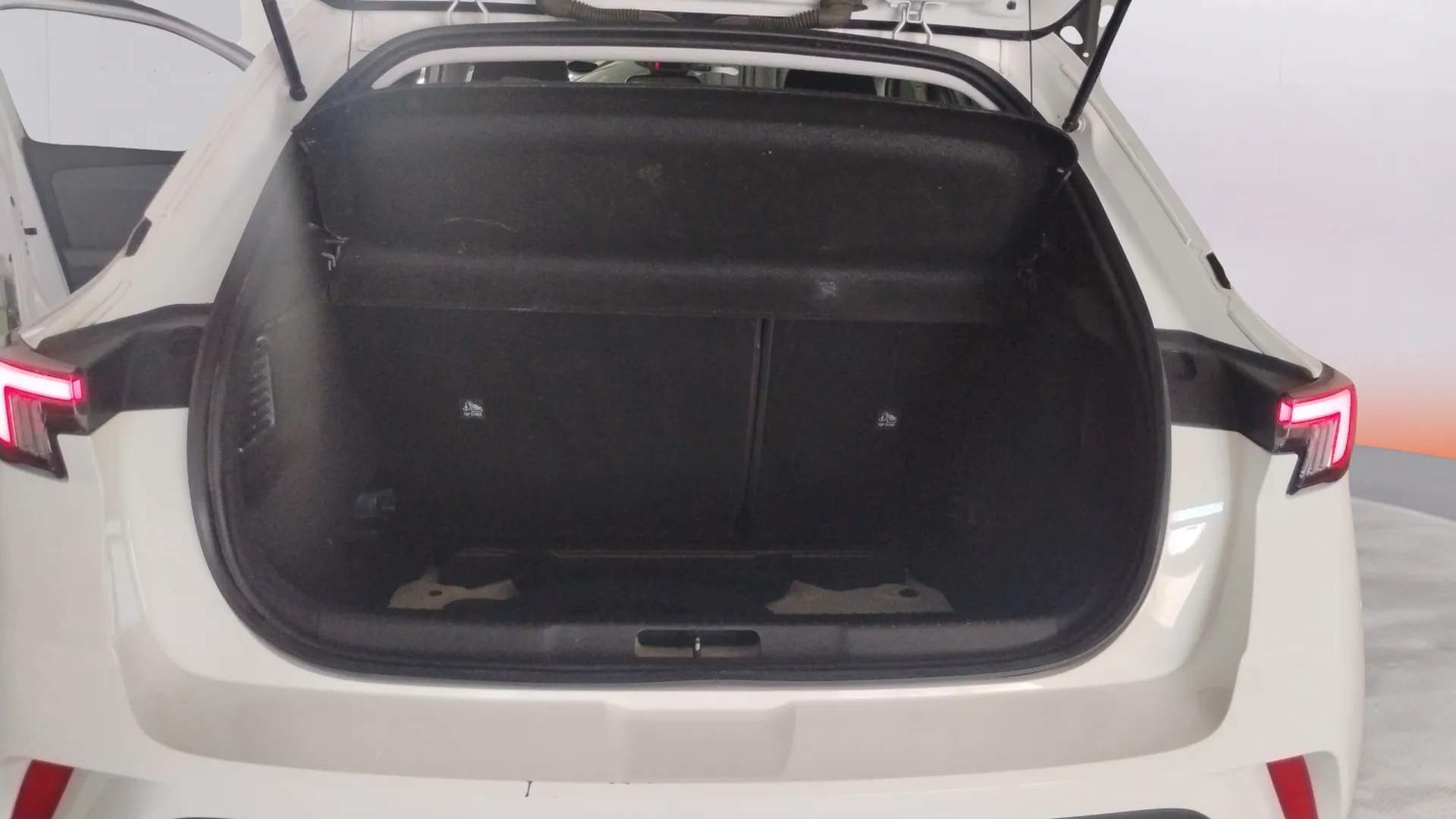 Opel Mokka 1.5 D Business Elegance - foto 21