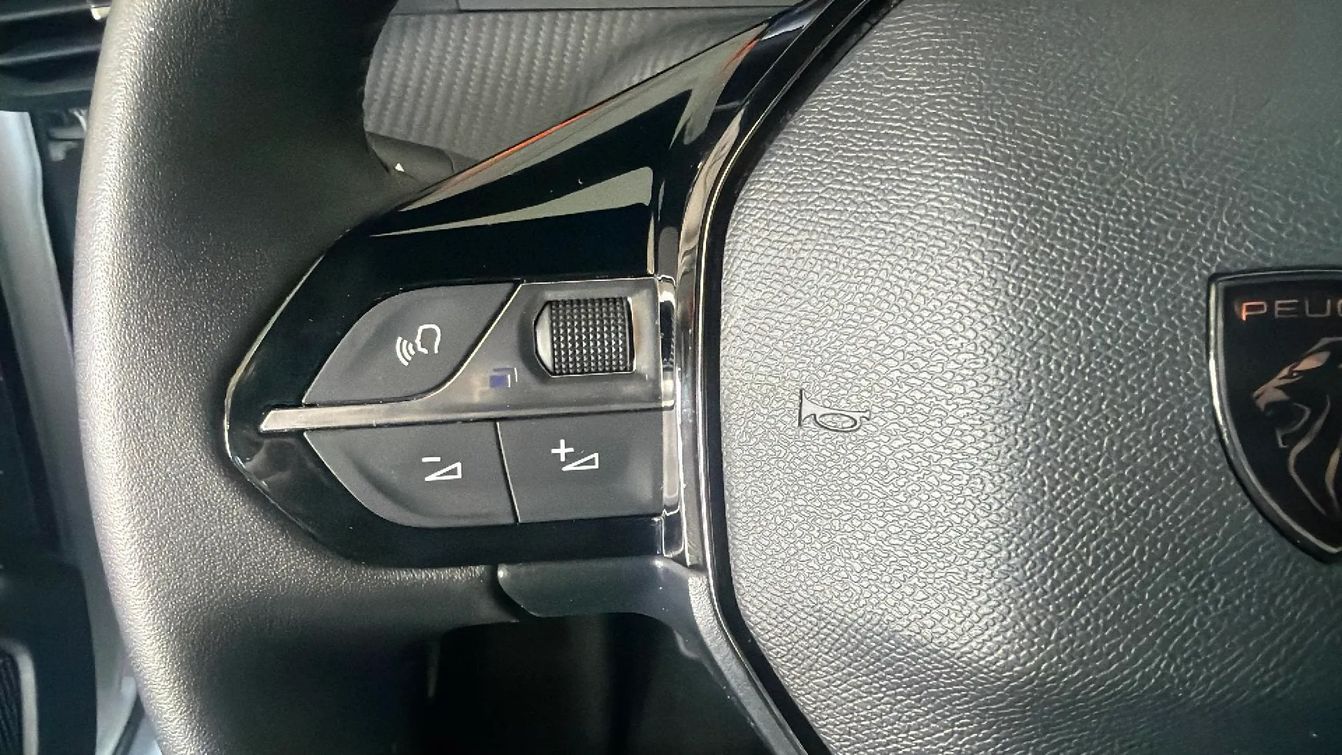 Peugeot 2008 Allure Gasolina 100 - foto 21