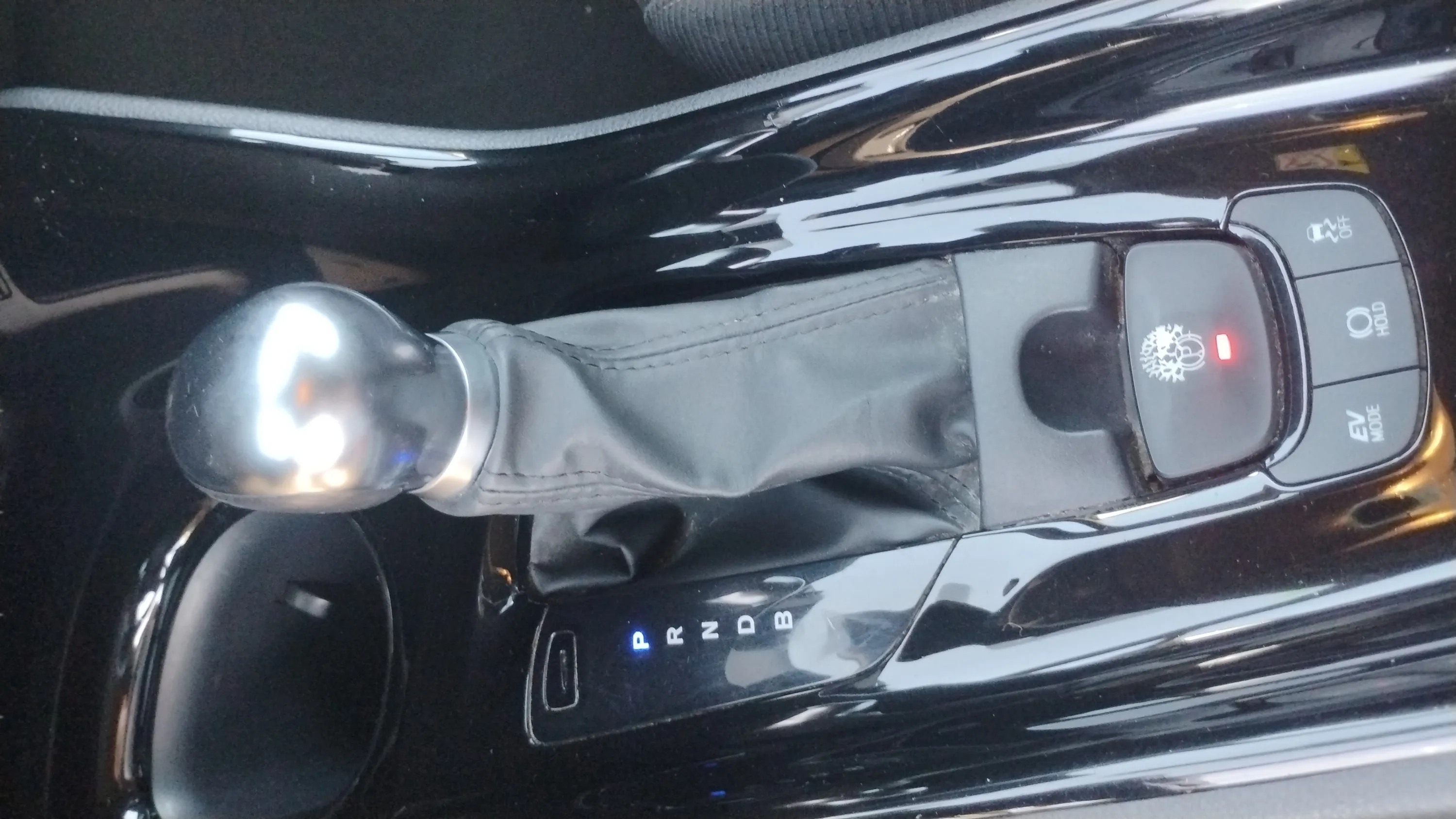 Toyota C-HR 1.8 125H Advance - foto 14