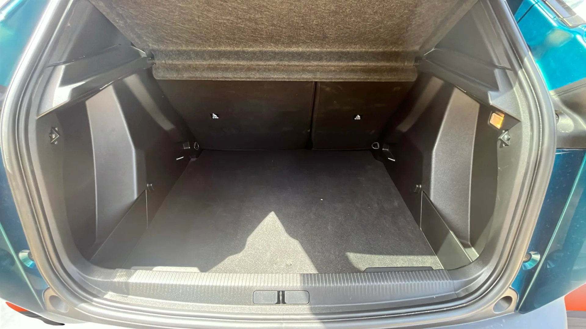 Peugeot 2008 Allure Gasolina 100 - foto 16