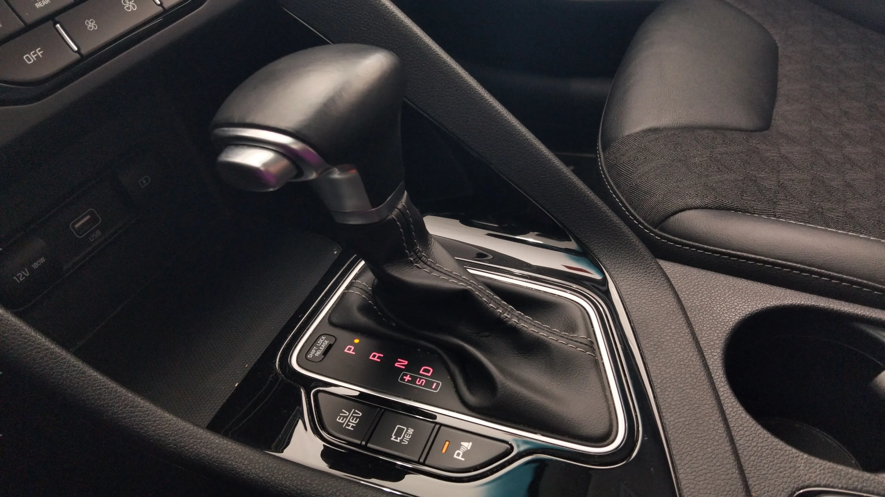 Kia Niro 1.6 GDi PHEV Drive - foto 17