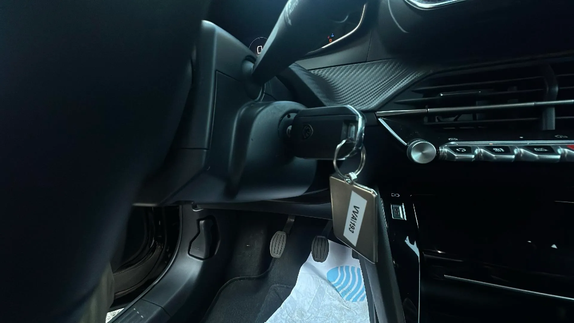 Peugeot 2008 Allure Gasolina 100 - foto 18