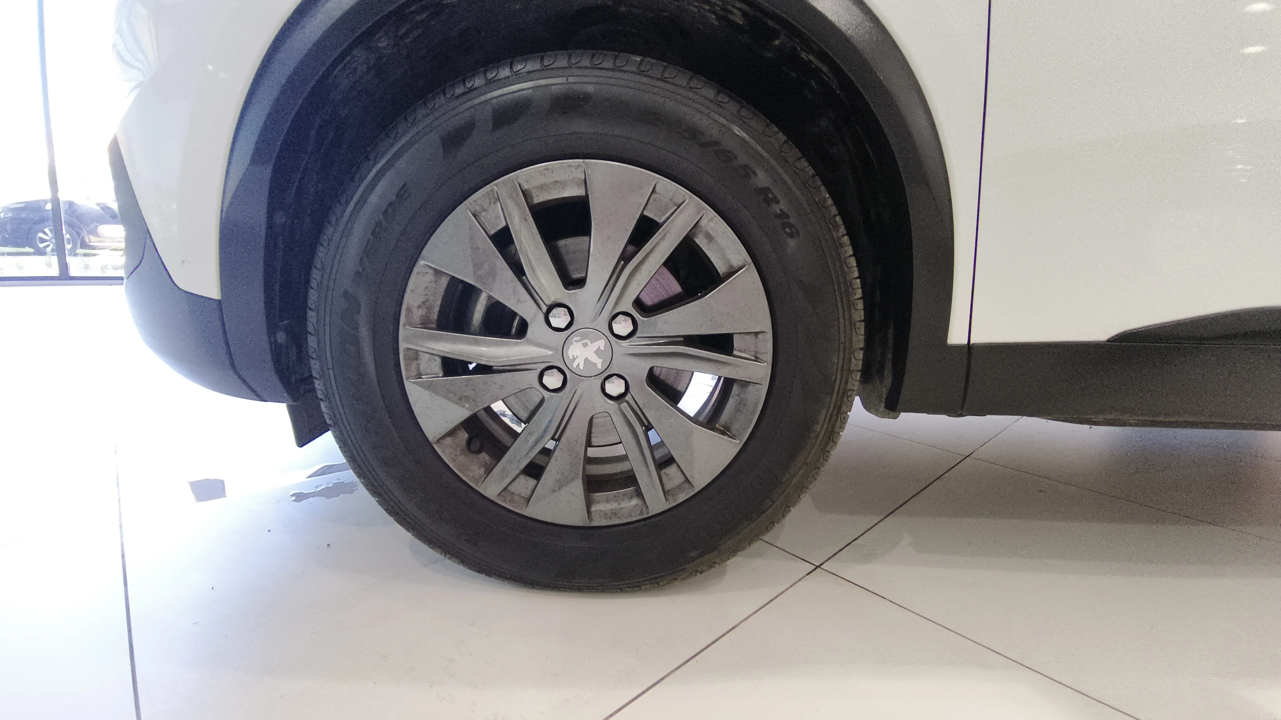 Peugeot 2008 Active Pack BlueHDi - foto 6