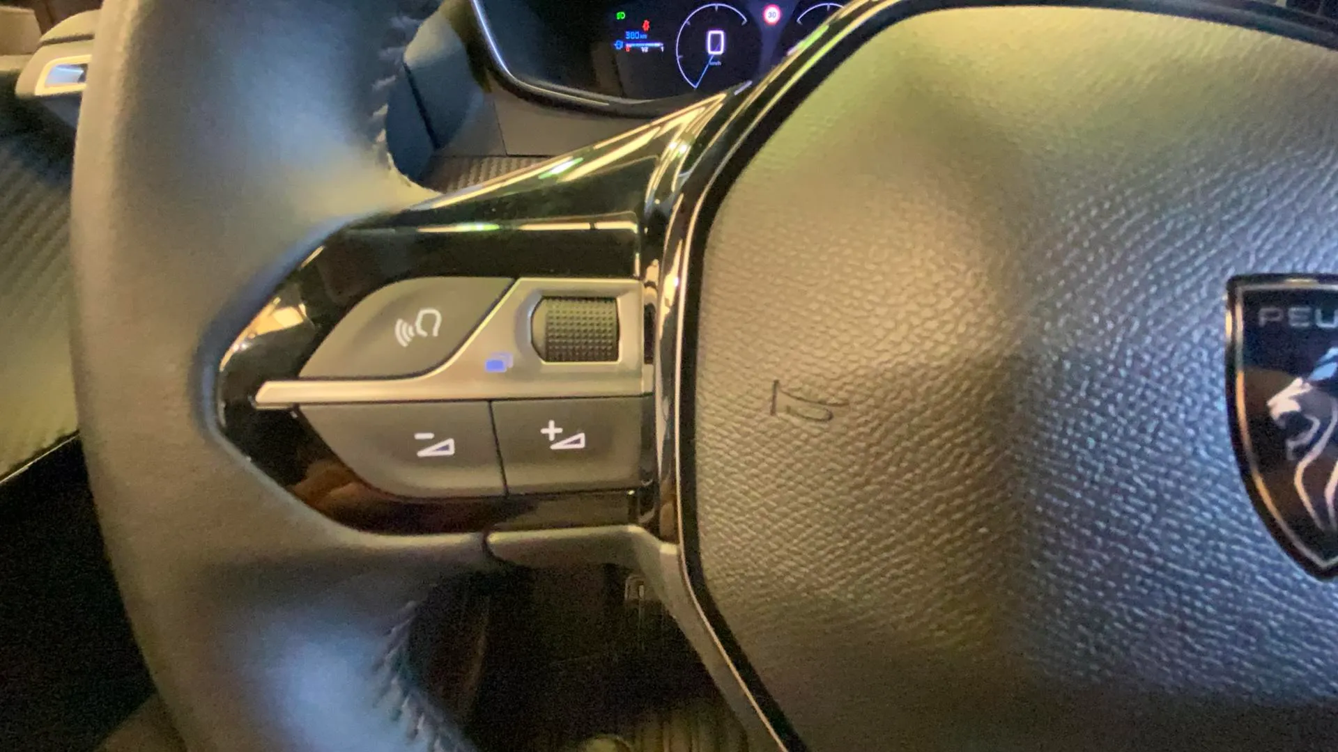 Peugeot 208 Allure Gasolina 100 - foto 19