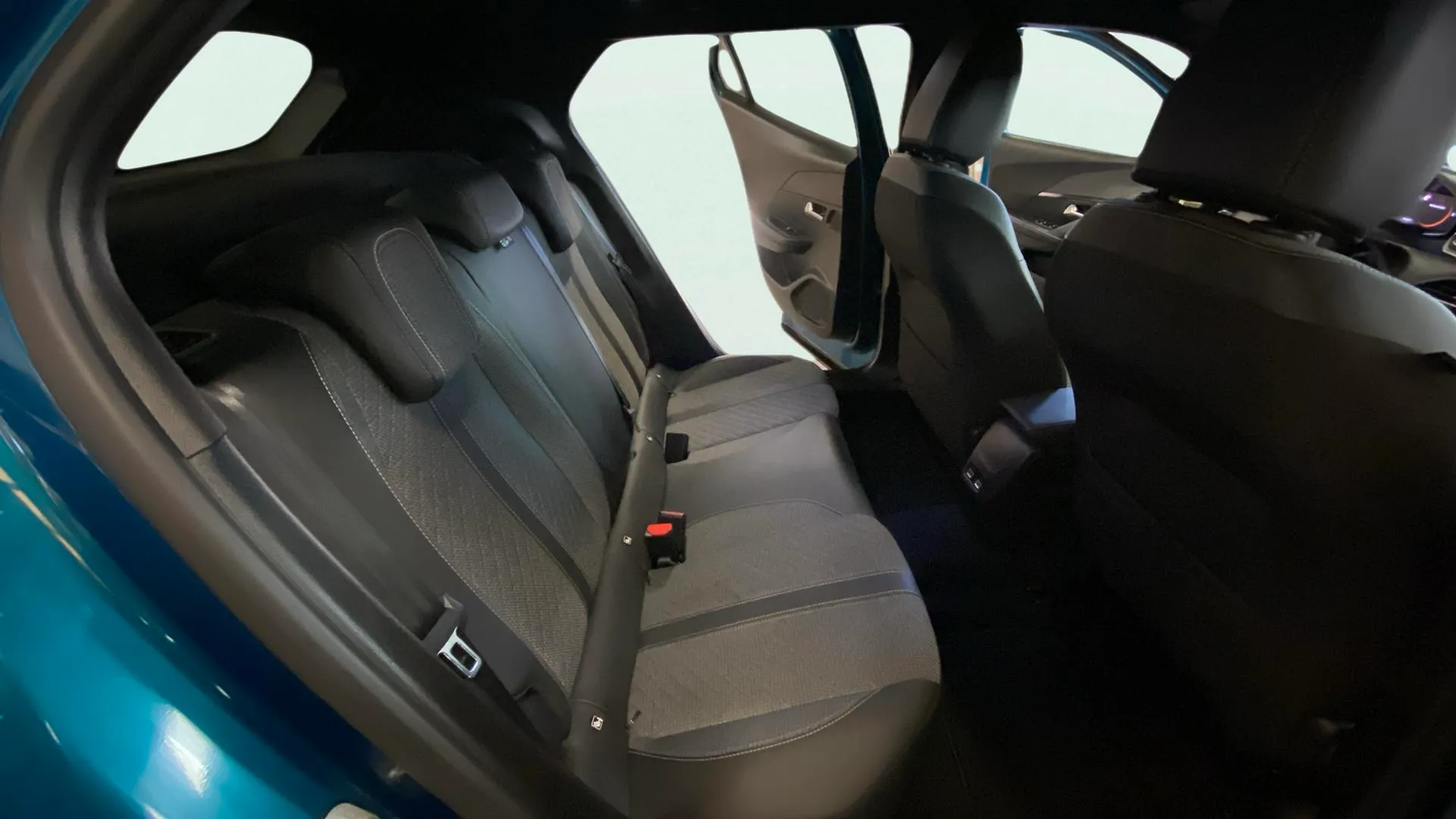 Peugeot 2008 Allure Gasolina 100 - foto 12
