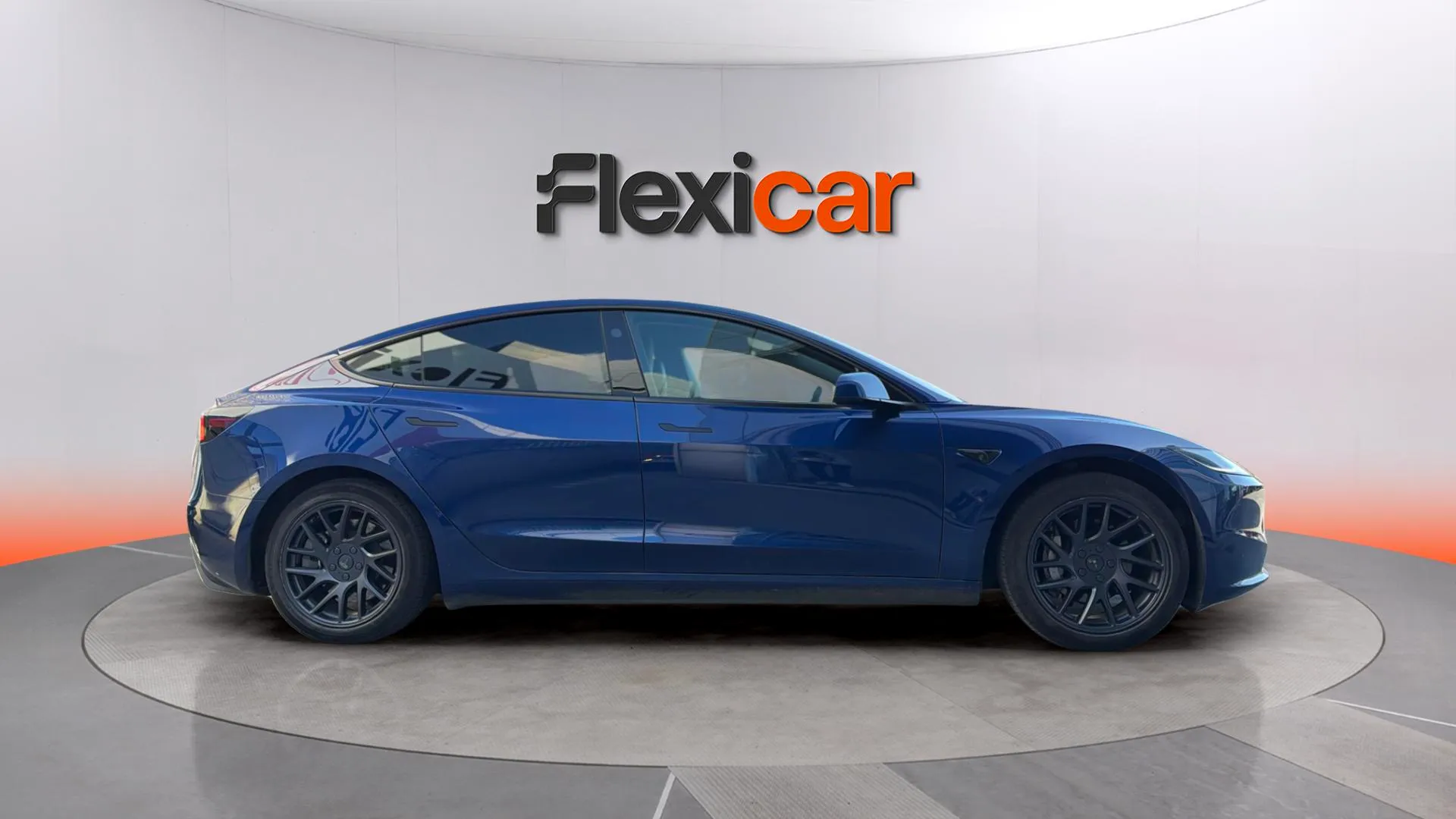 Tesla Model 3 RWD - foto 8