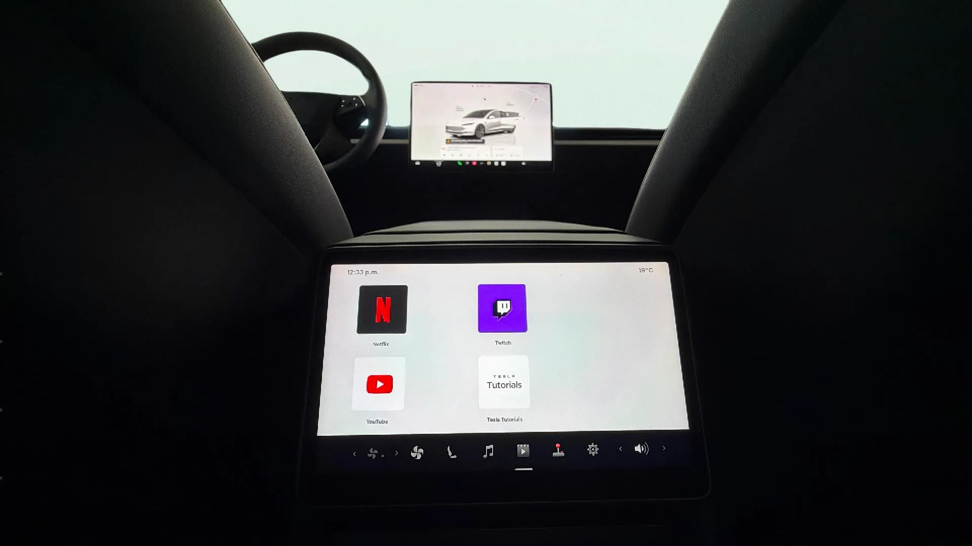 Tesla Model 3 RWD - foto 23