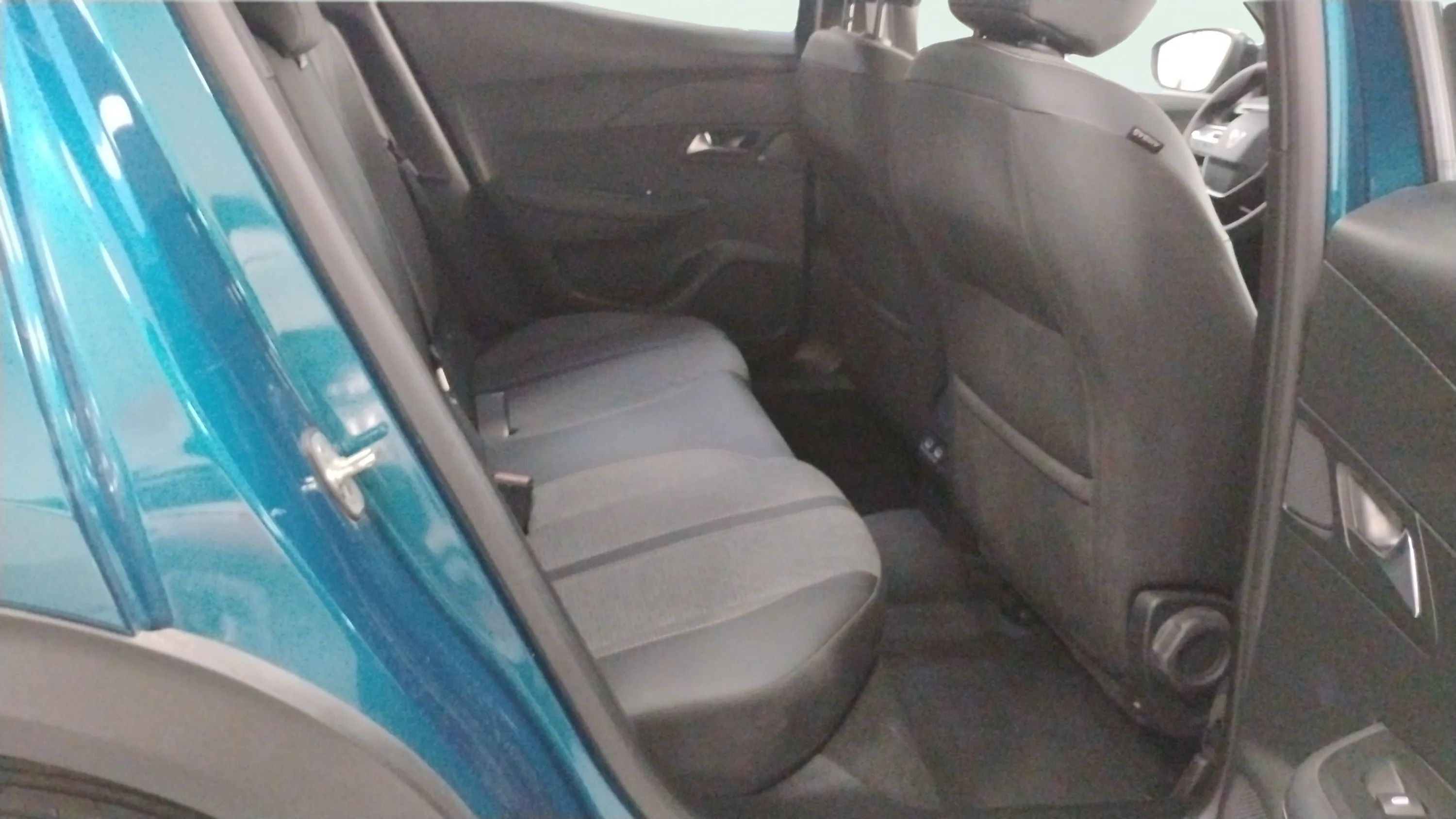 Peugeot 2008 Allure Gasolina 100 - foto 13