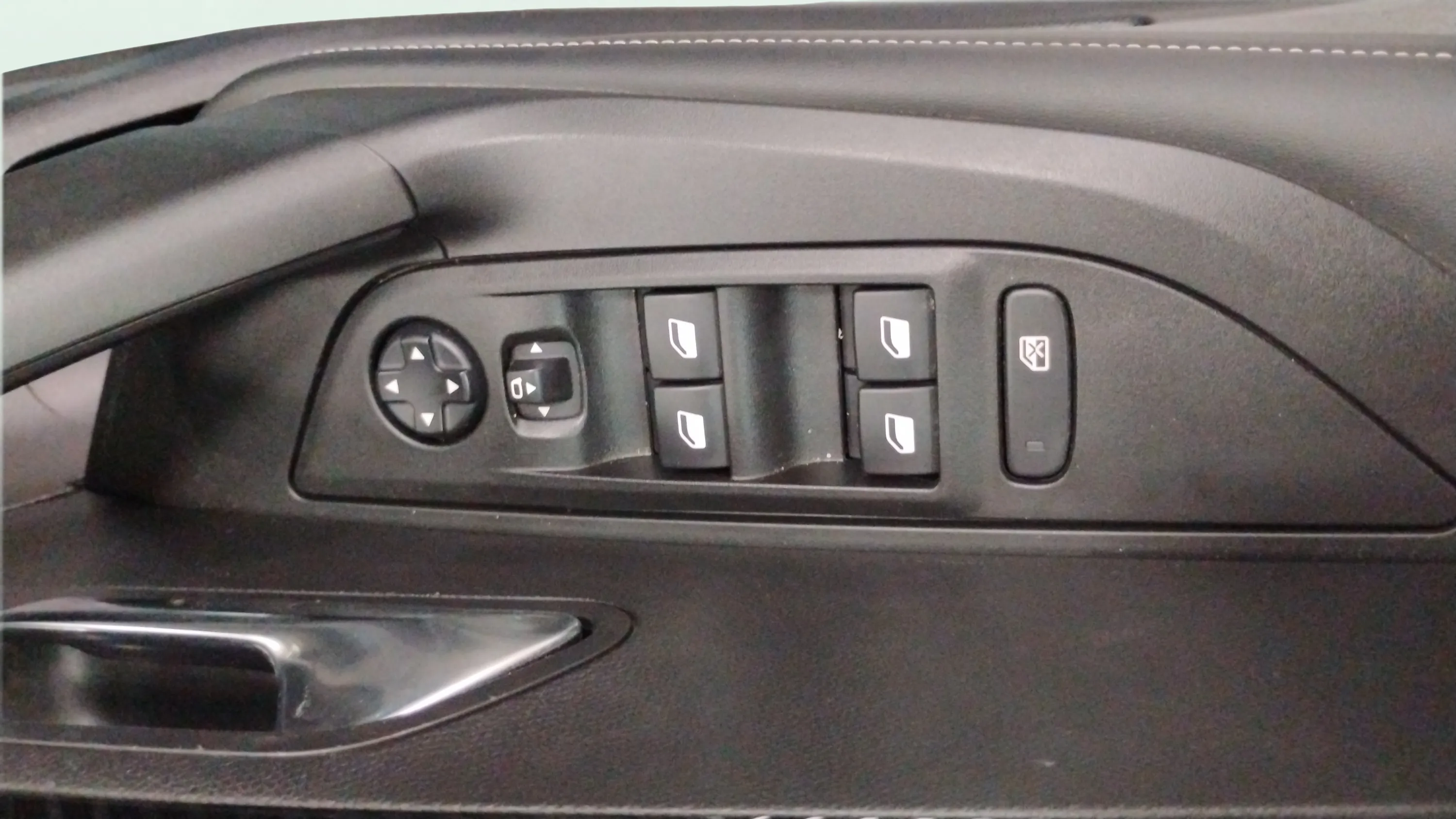 Peugeot 2008 Allure Gasolina 100 - foto 18