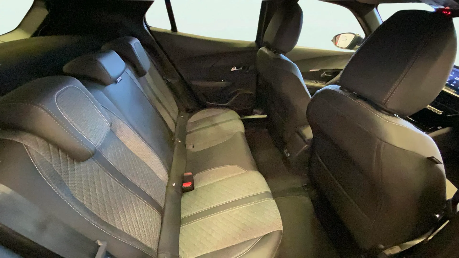 Peugeot 2008 Allure Gasolina 100 - foto 15
