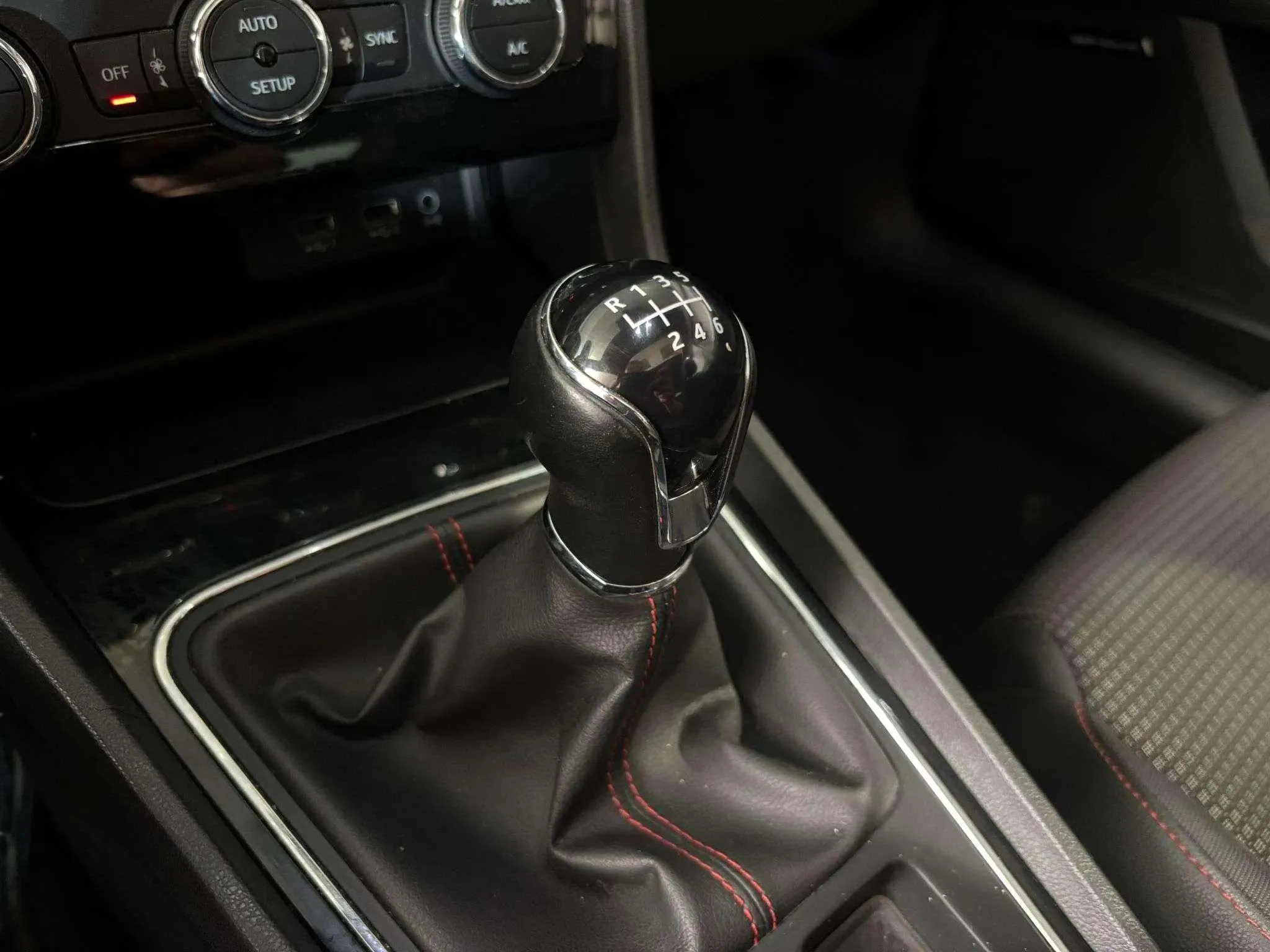 SEAT León ST 1.8 TSI FR - foto 15