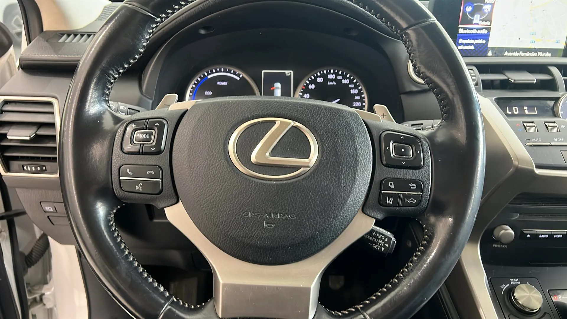Lexus NX 2.5 300h Business Navigation 2WD - foto 12