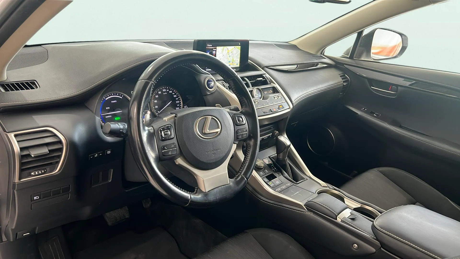 Lexus NX 2.5 300h Business Navigation 2WD - foto 5