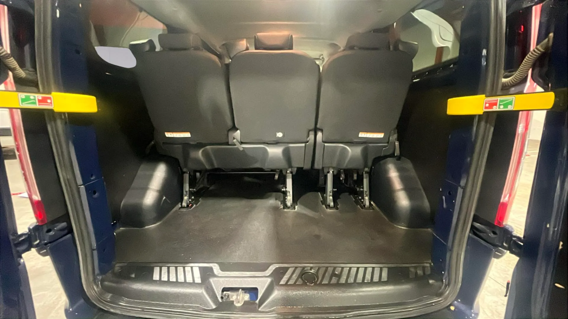 Ford Transit Custom Kombi 2.0 TDCi 320 L1 Nugget - foto 15