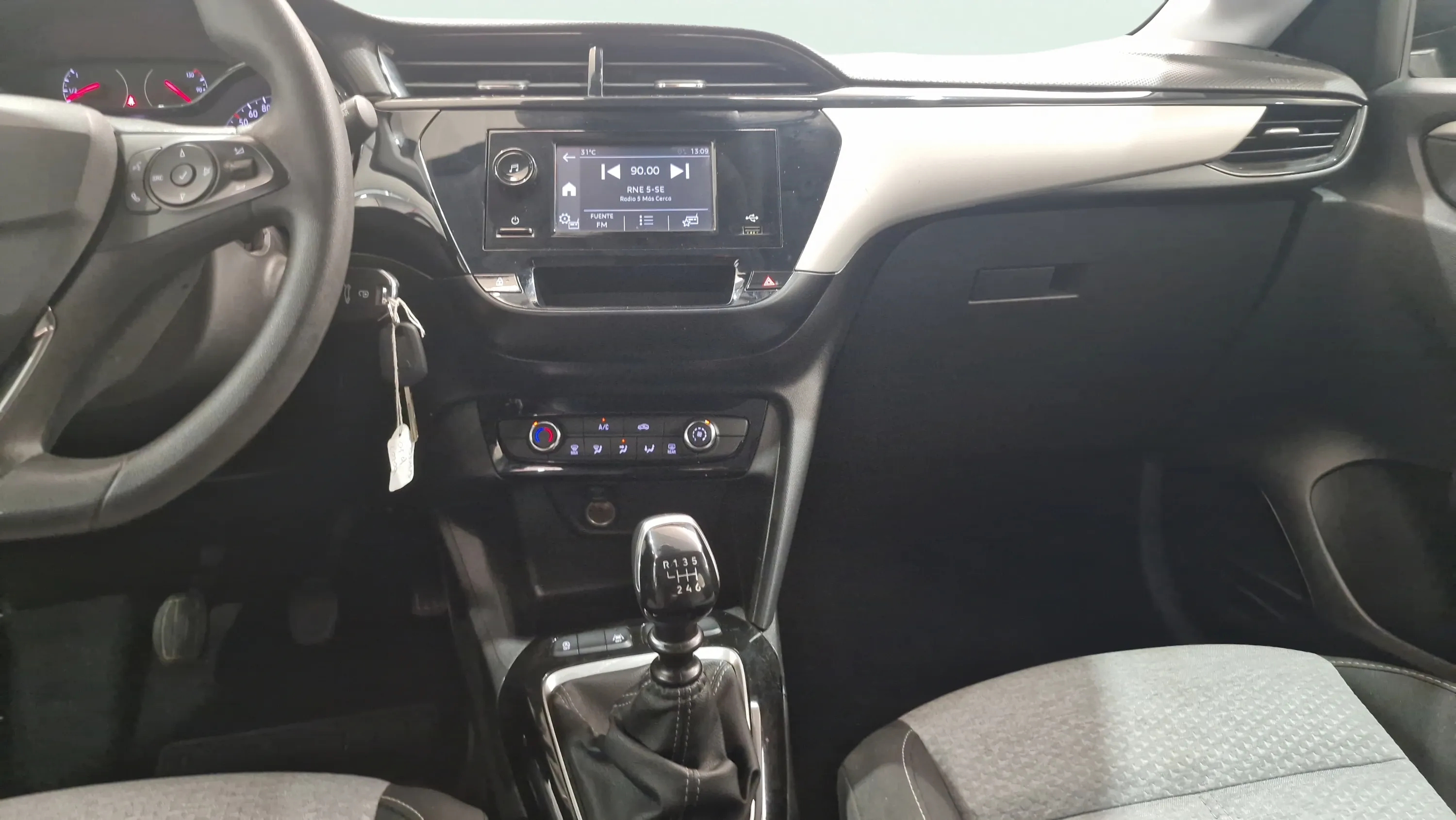 Opel Corsa 1.2T XHL Edition - foto 8