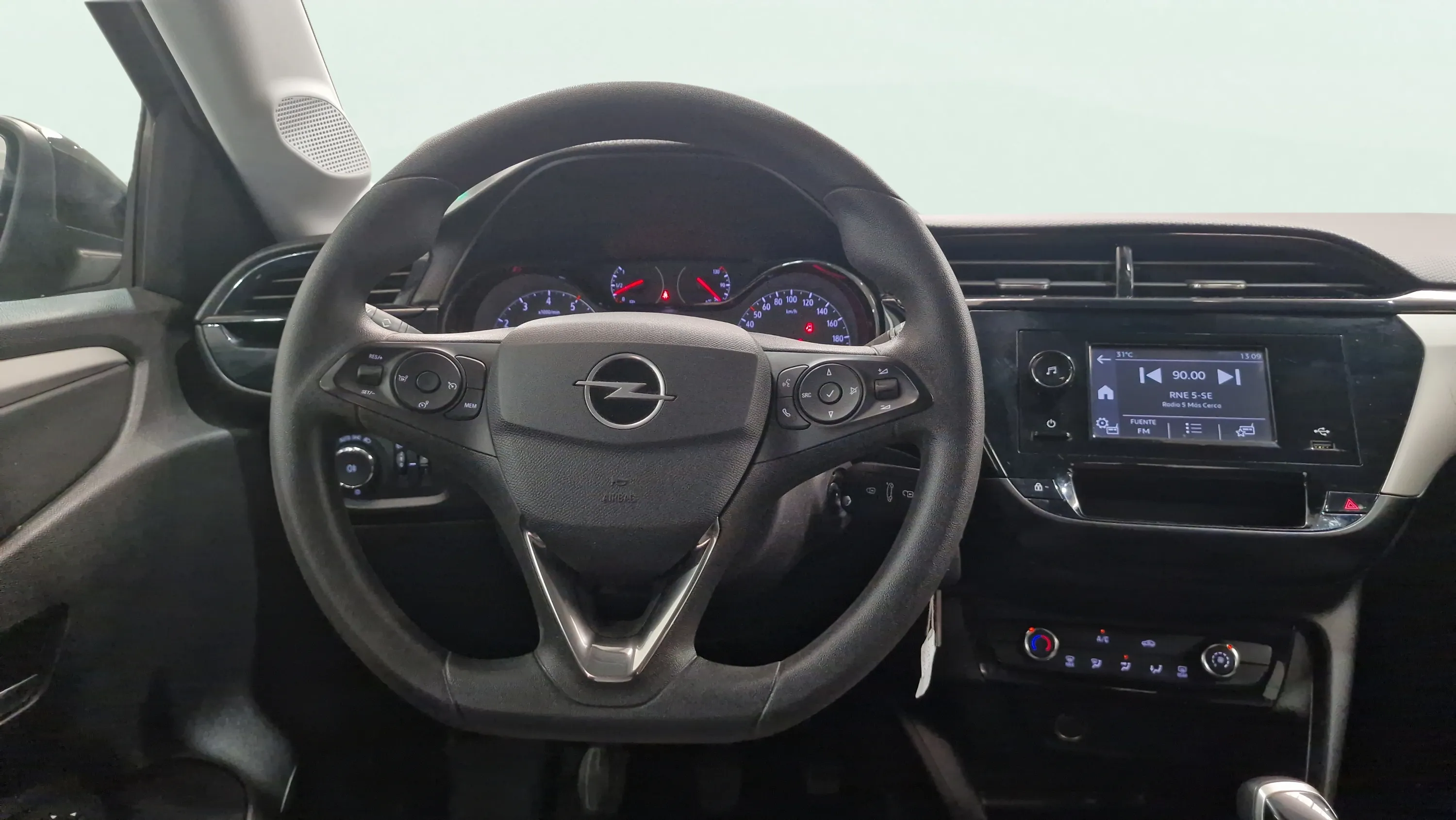 Opel Corsa 1.2T XHL Edition - foto 9