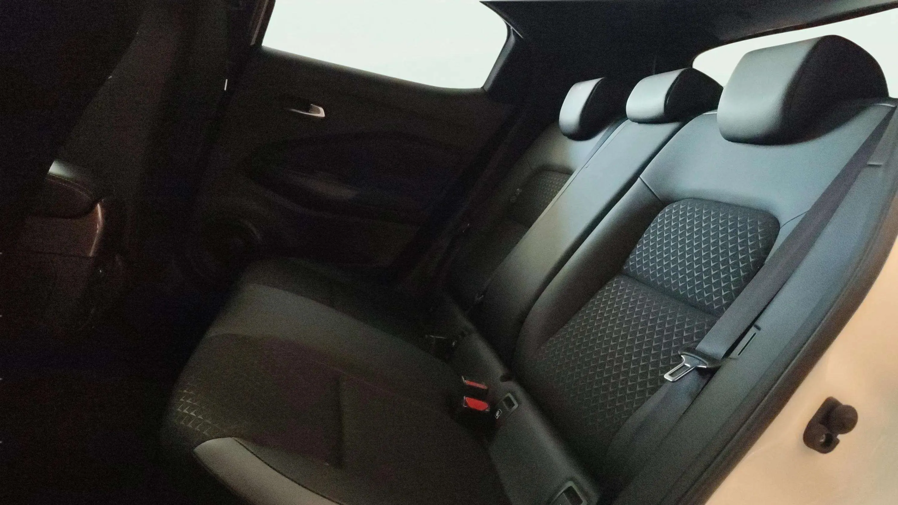 Nissan Juke DIG-T N-Connecta - foto 16
