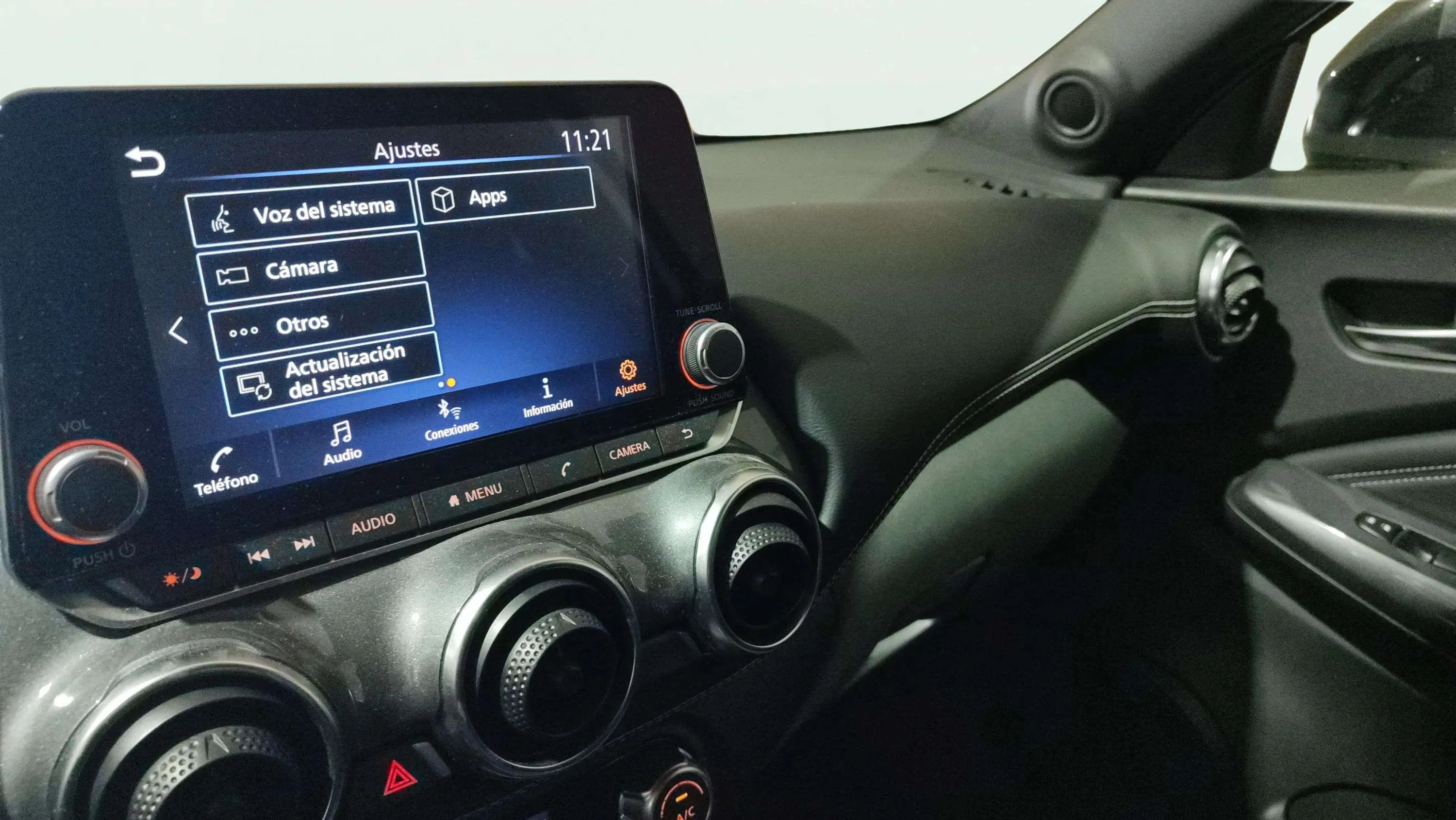 Nissan Juke DIG-T N-Connecta - foto 8