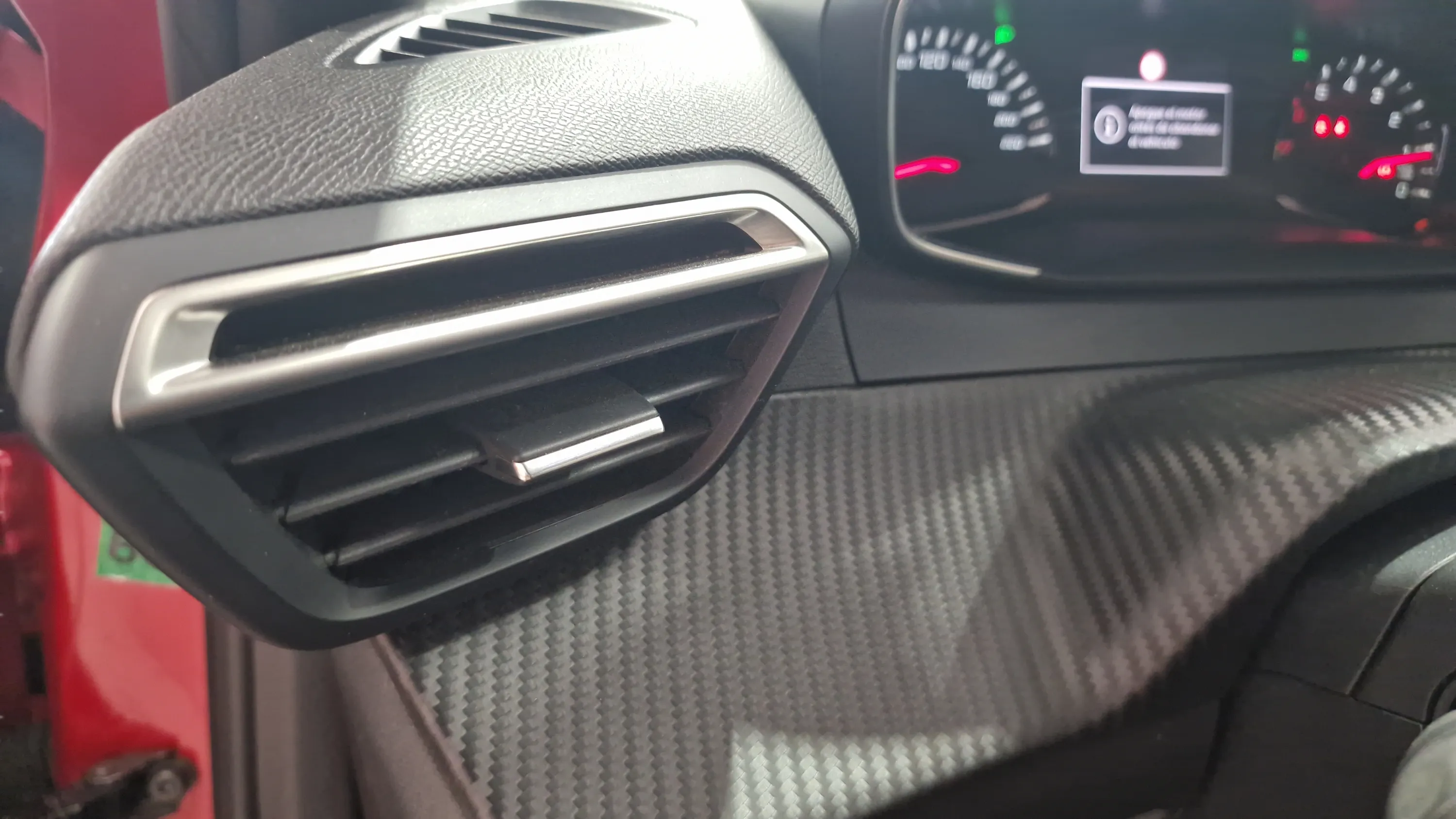 Peugeot 2008 Active Pack PureTech 100 - foto 31