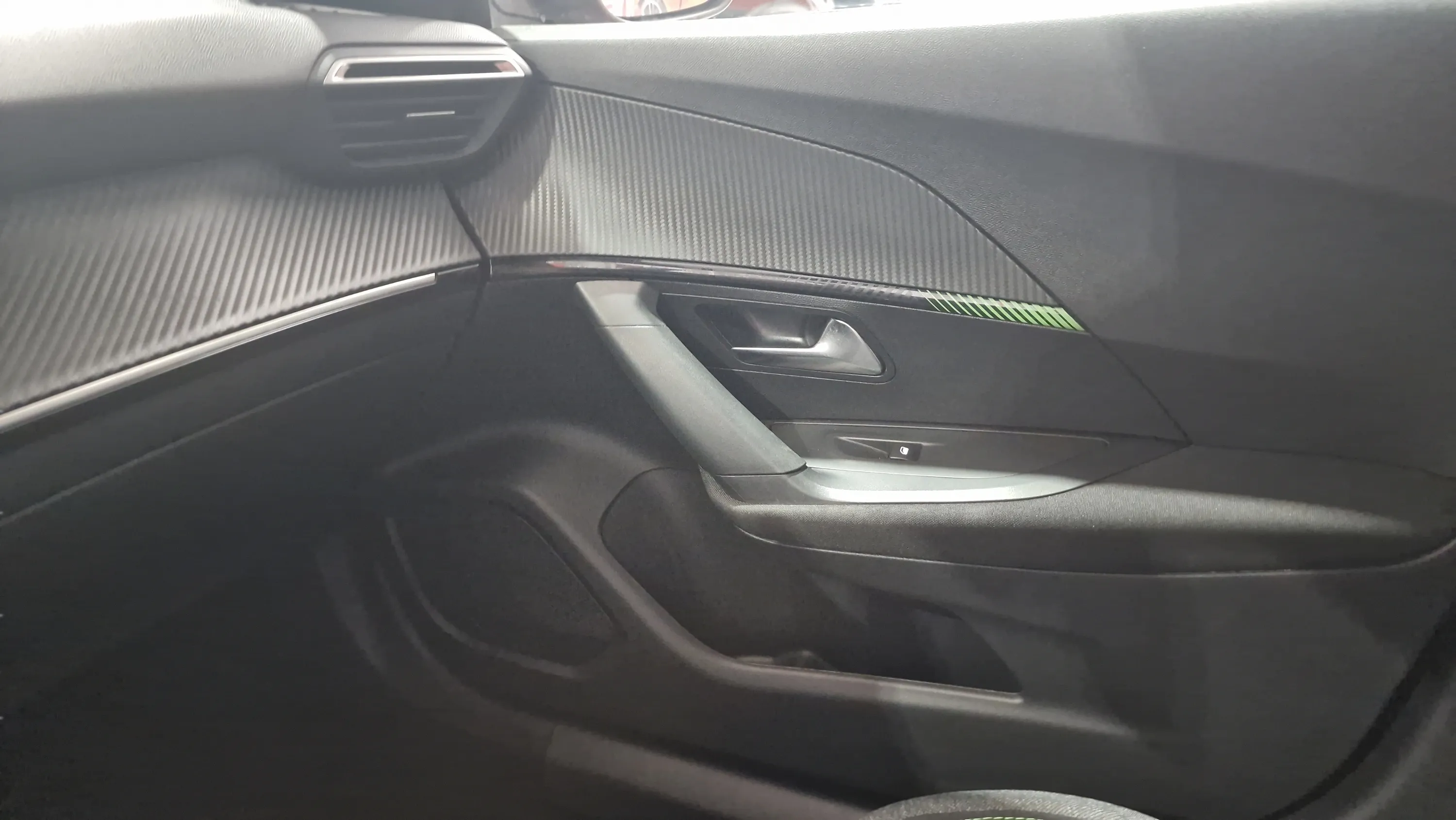 Peugeot 2008 Active Pack PureTech 100 - foto 30