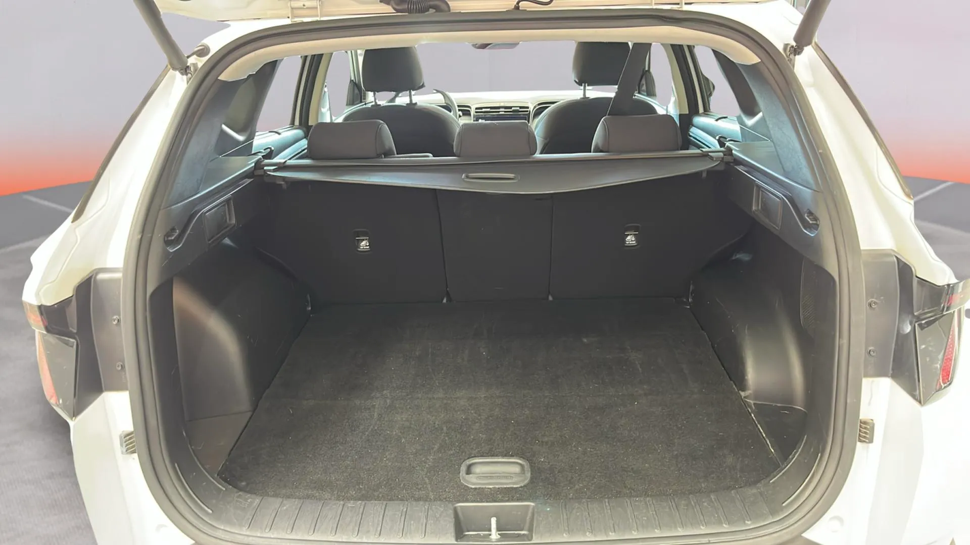 Hyundai Tucson 1.6 T-GDi PHEV Maxx 4x4 - foto 24