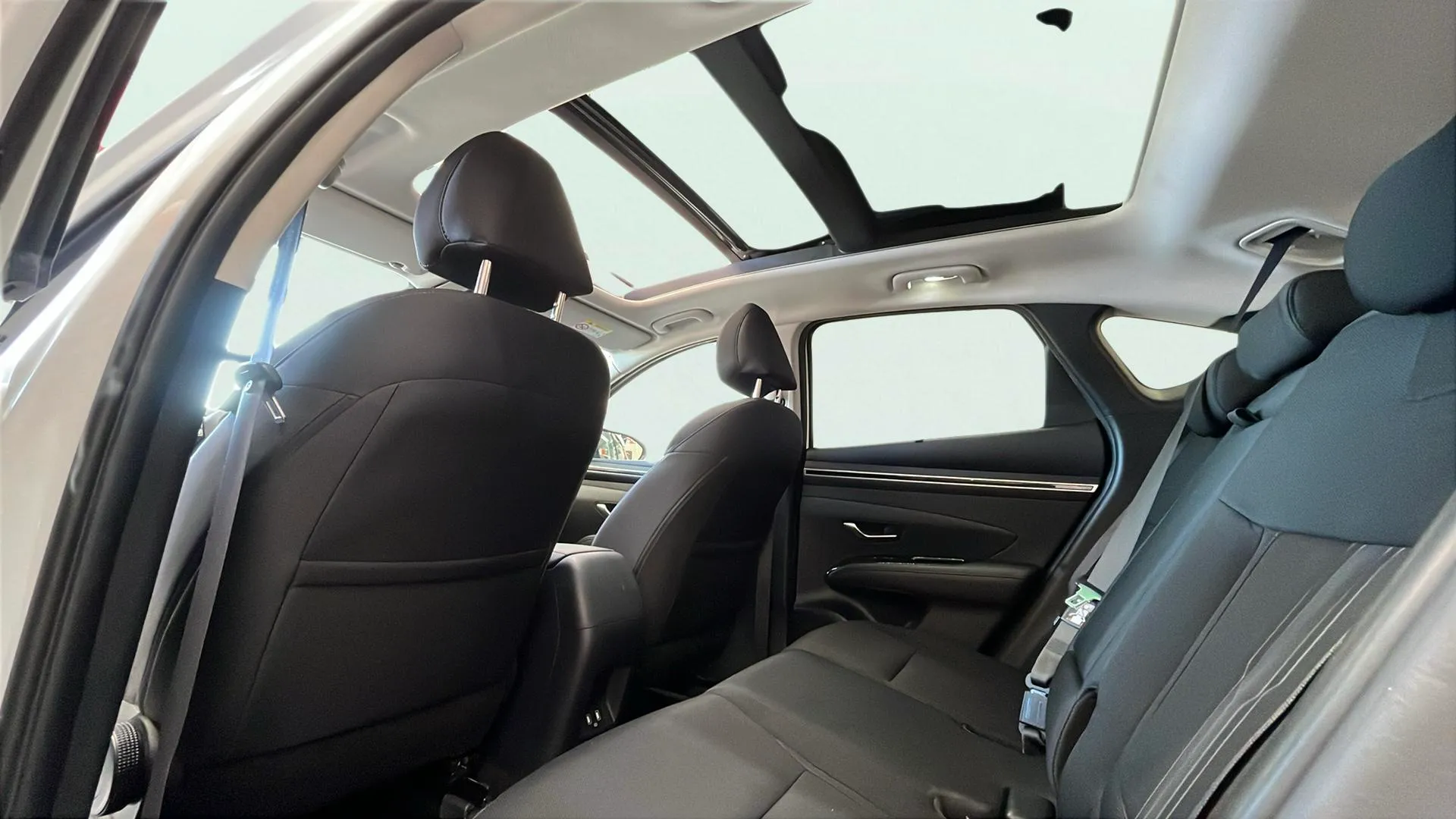Hyundai Tucson 1.6 T-GDi PHEV Maxx 4x4 - foto 21