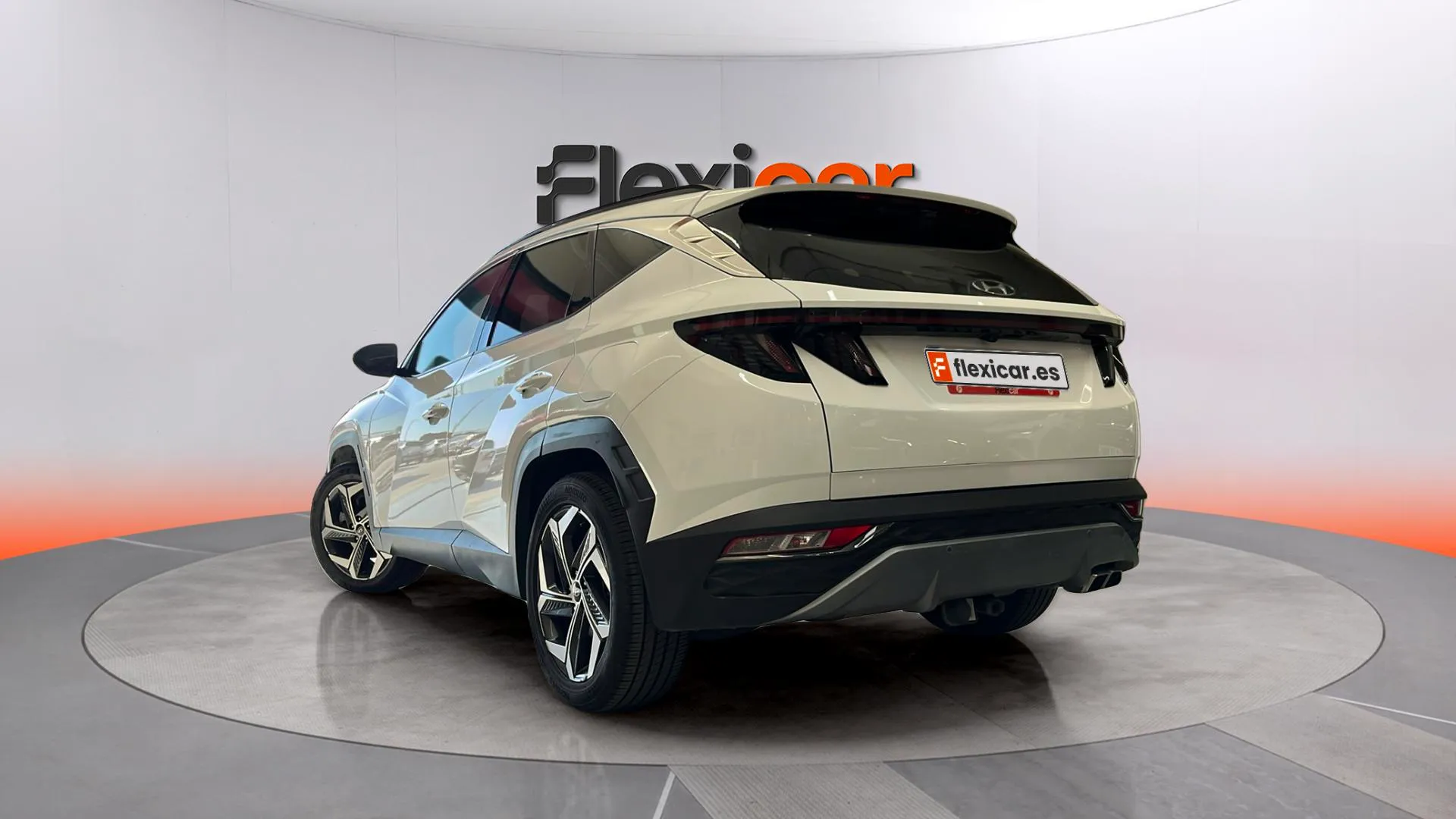 Hyundai Tucson 1.6 T-GDi PHEV Maxx 4x4 - foto 6