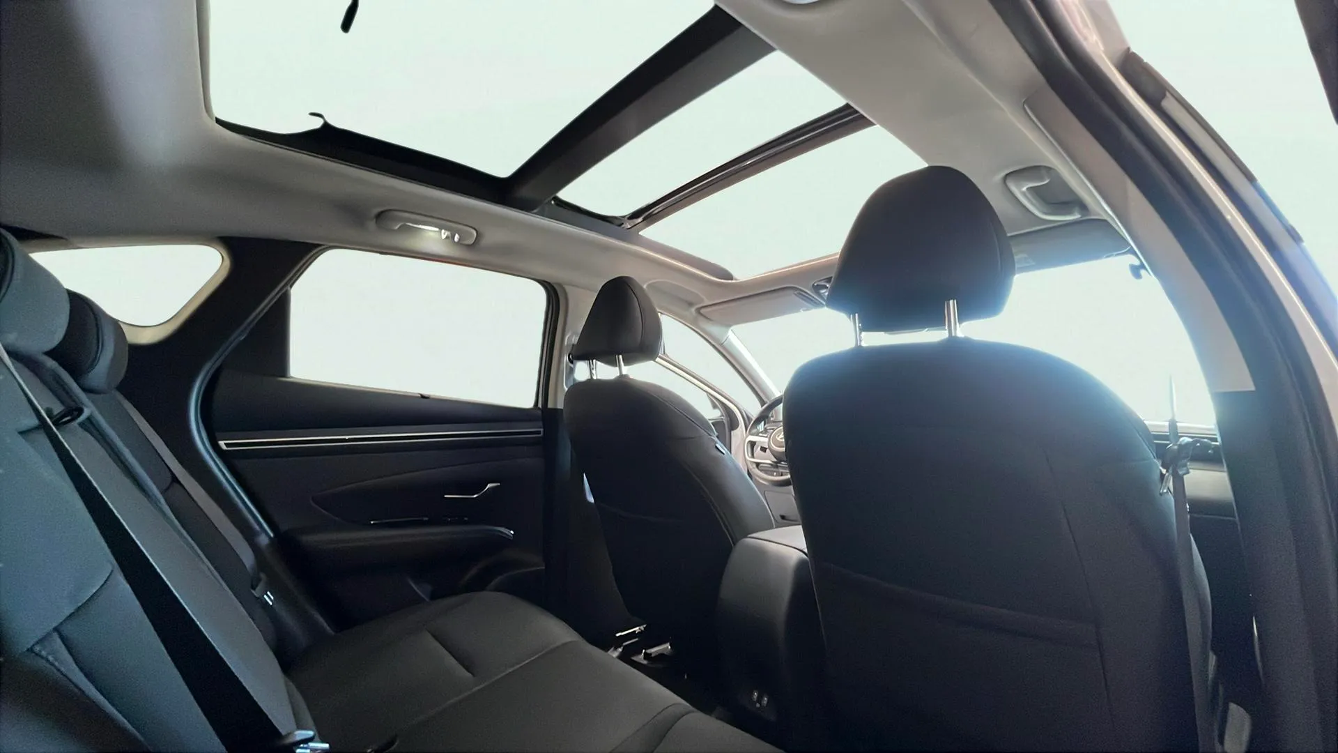 Hyundai Tucson 1.6 T-GDi PHEV Maxx 4x4 - foto 22