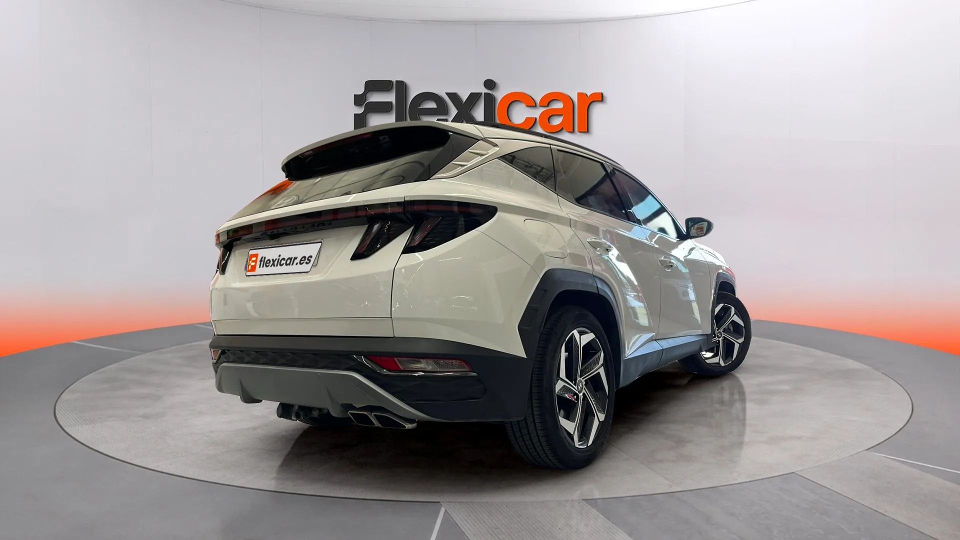 Hyundai Tucson 1.6 T-GDi PHEV Maxx 4x4 - foto 8