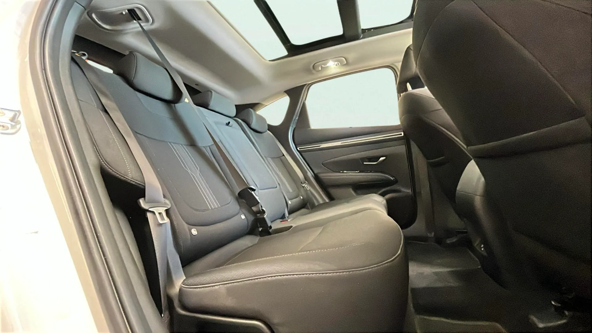 Hyundai Tucson 1.6 T-GDi PHEV Maxx 4x4 - foto 19