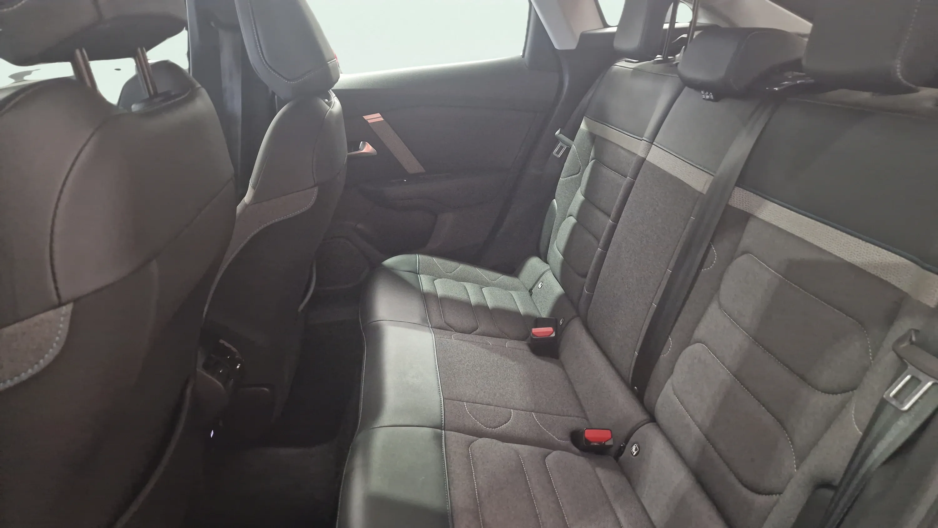 Citroën C4 PureTech 130 C-Series - foto 11