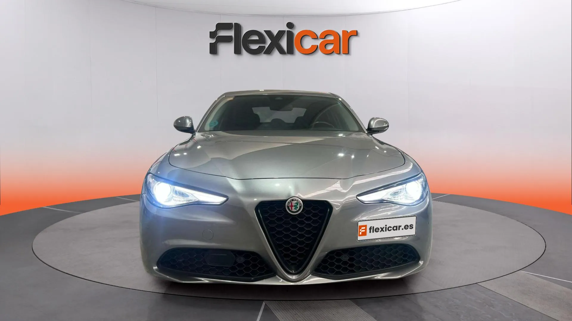 Alfa Romeo Giulia 2.0 Gasolina TI RWD - foto 2