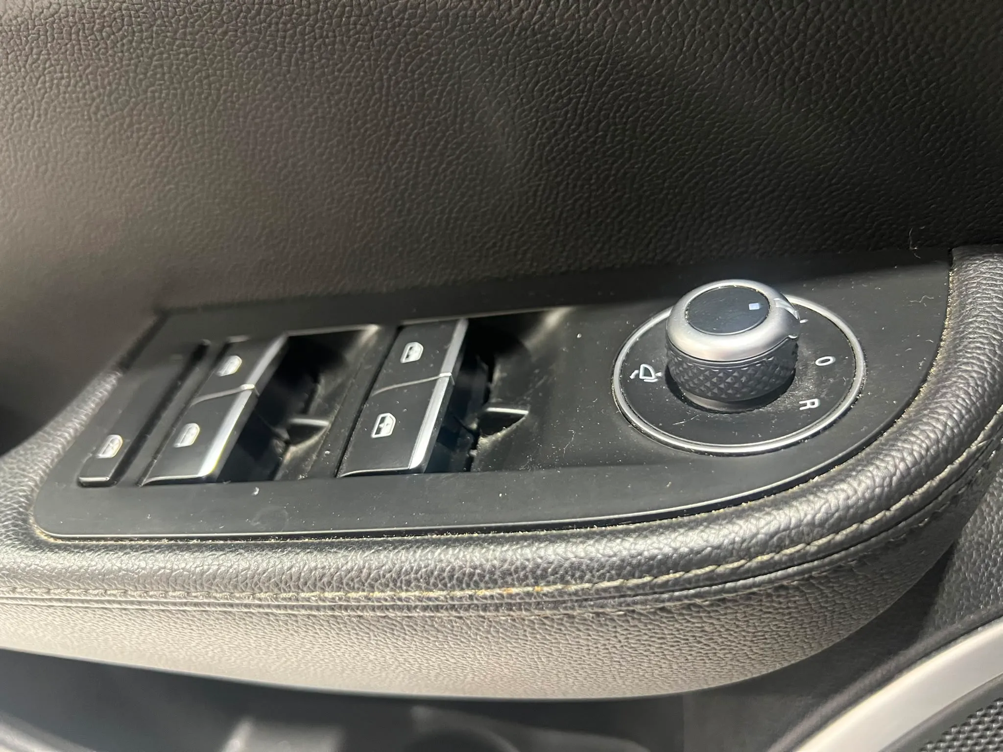 Alfa Romeo Giulia 2.0 Gasolina TI RWD - foto 15