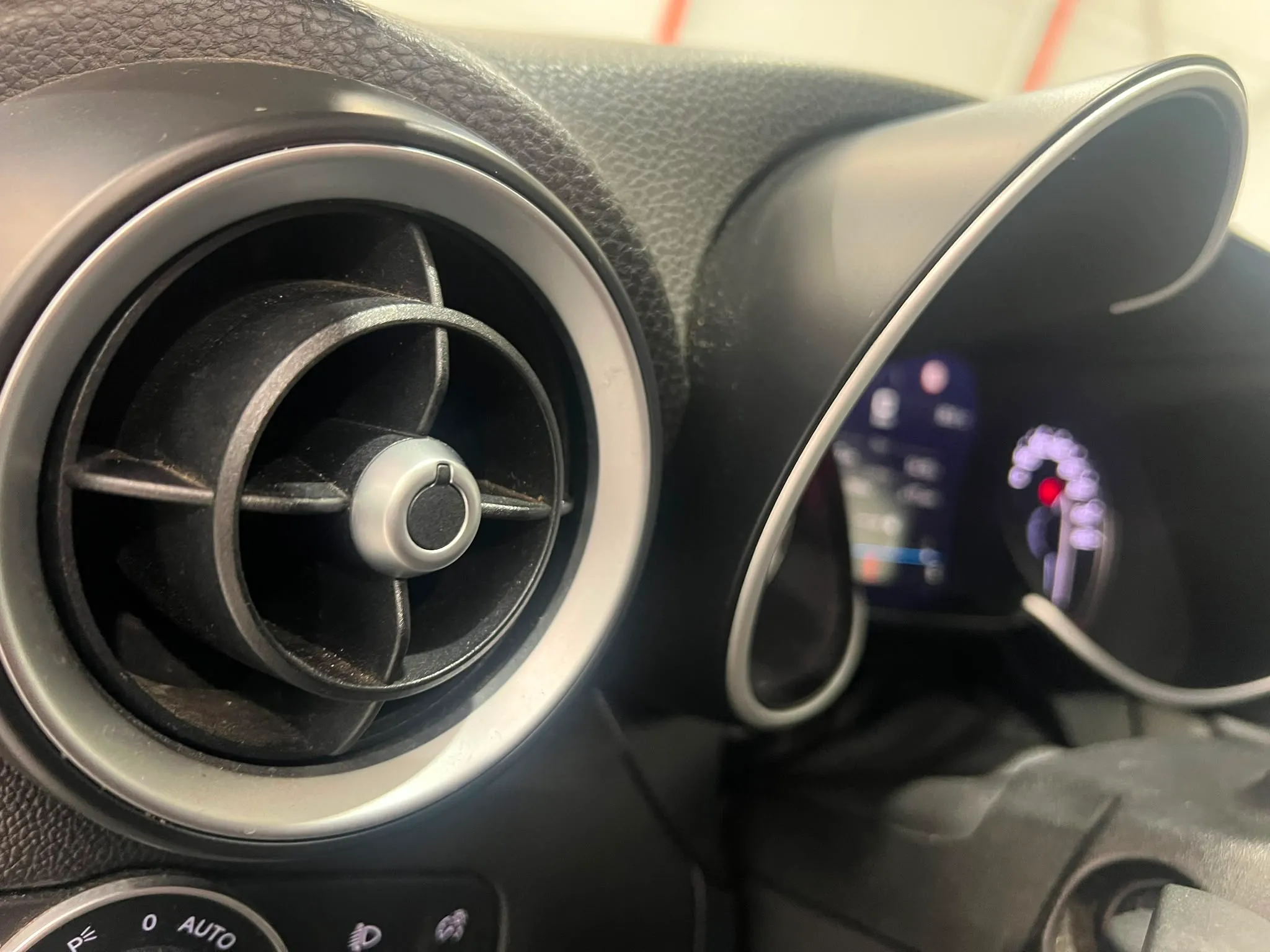 Alfa Romeo Giulia 2.0 Gasolina TI RWD - foto 16