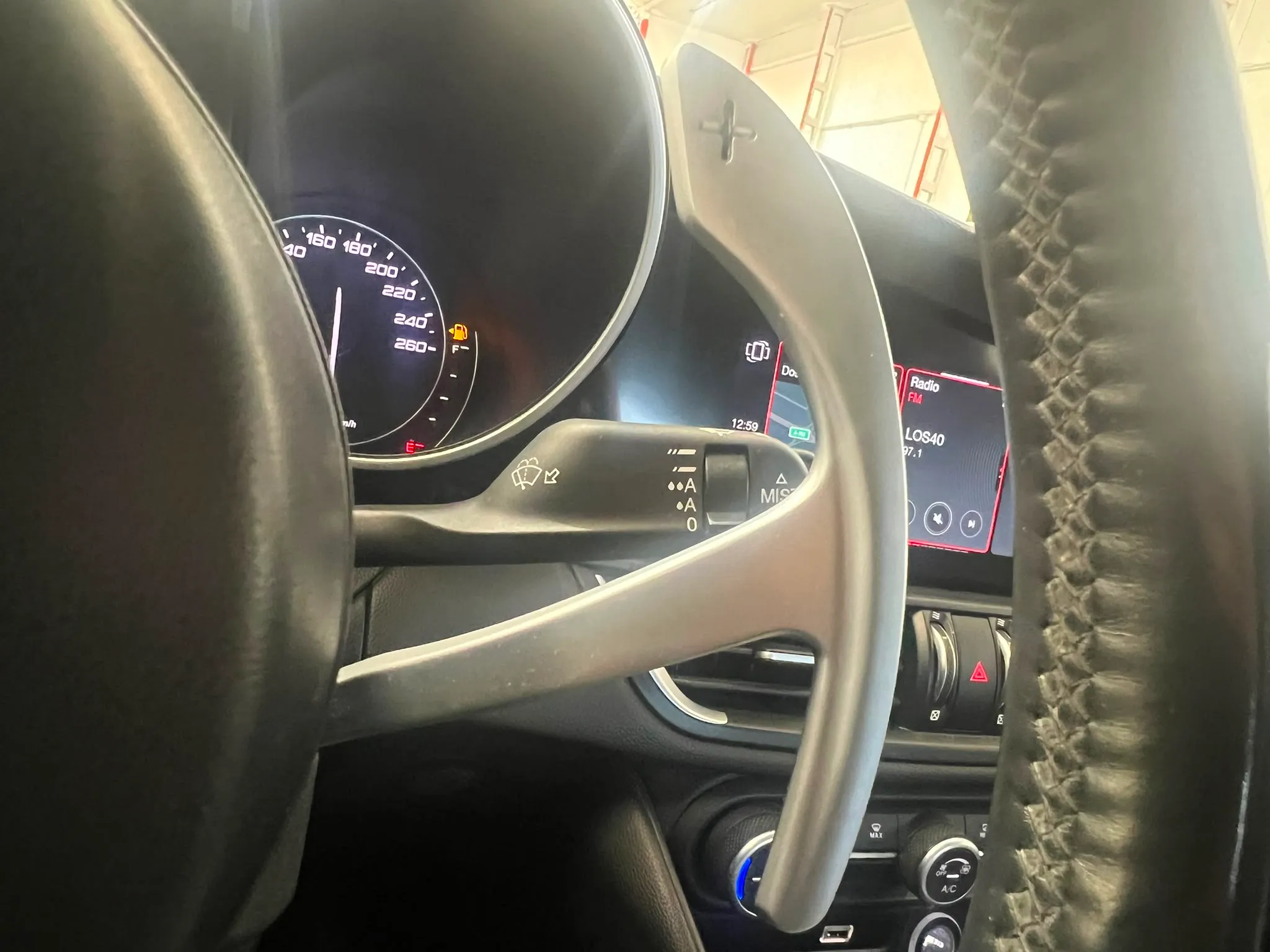 Alfa Romeo Giulia 2.0 Gasolina TI RWD - foto 13