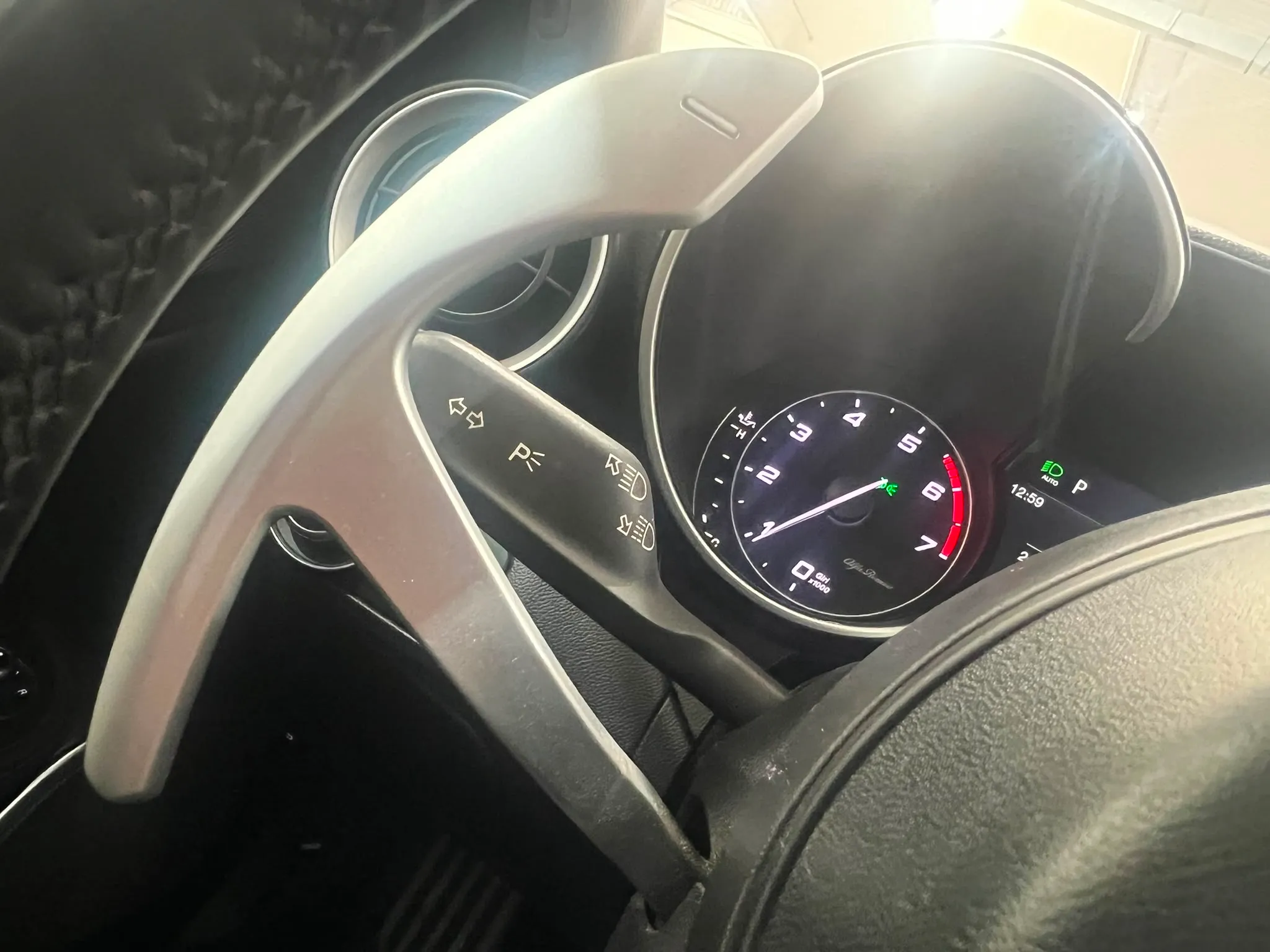 Alfa Romeo Giulia 2.0 Gasolina TI RWD - foto 12