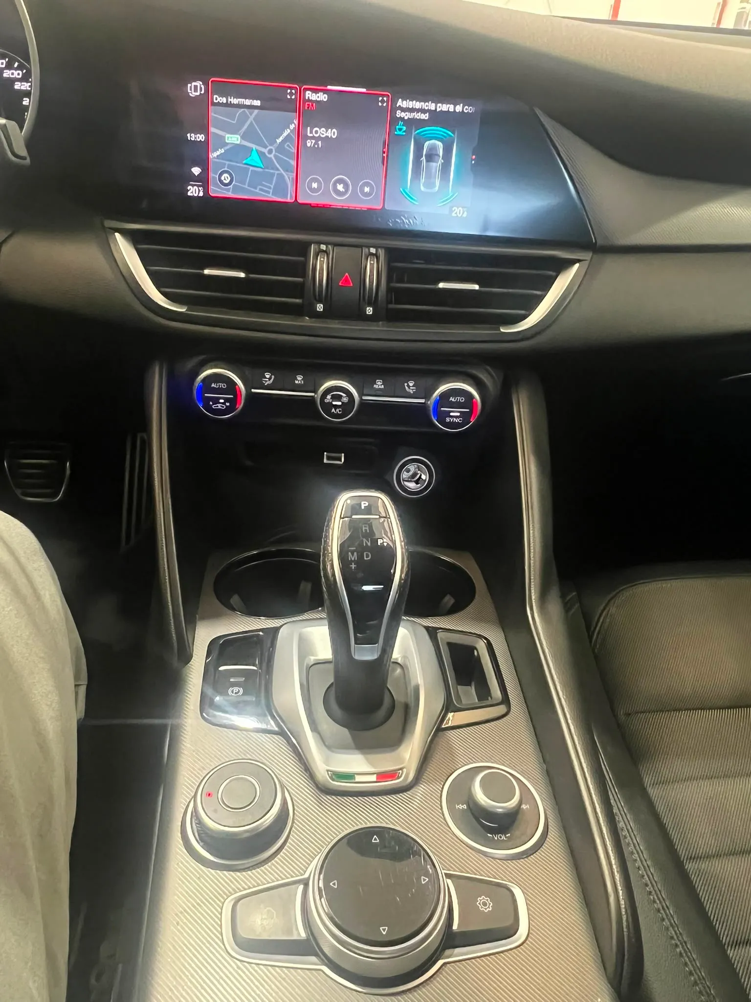 Alfa Romeo Giulia 2.0 Gasolina TI RWD - foto 17