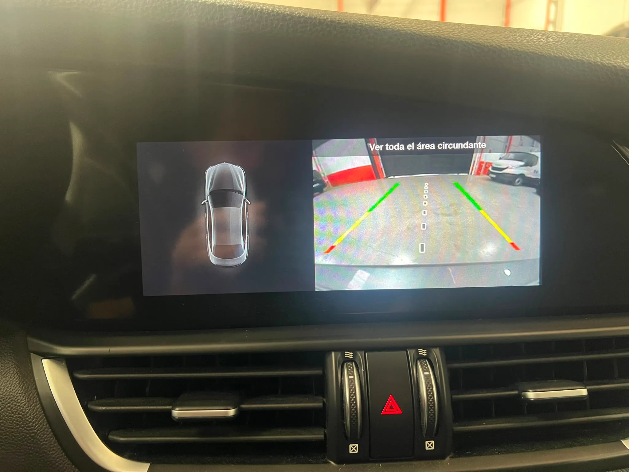 Alfa Romeo Giulia 2.0 Gasolina TI RWD - foto 19