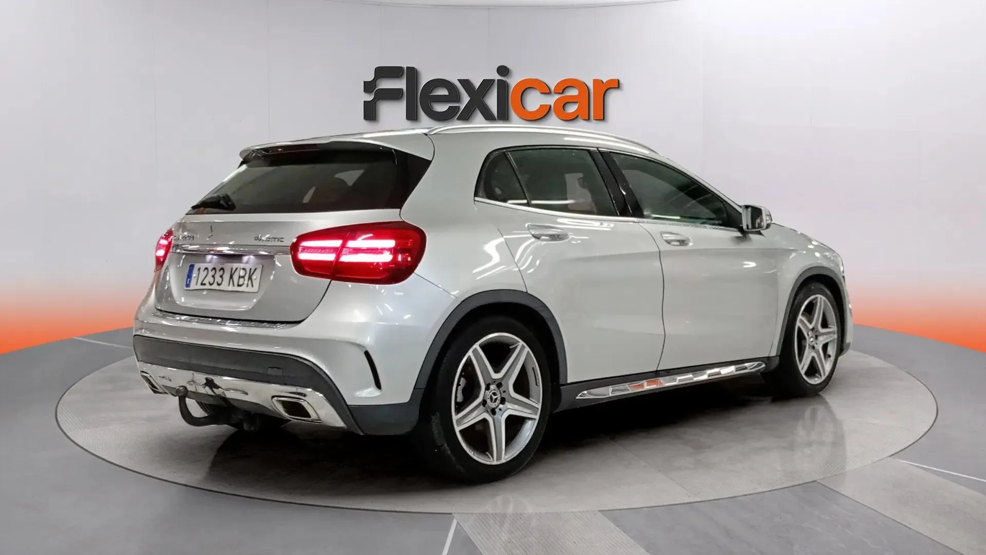 Mercedes-Benz GLA 220 d 4MATIC AMG Line - foto 6