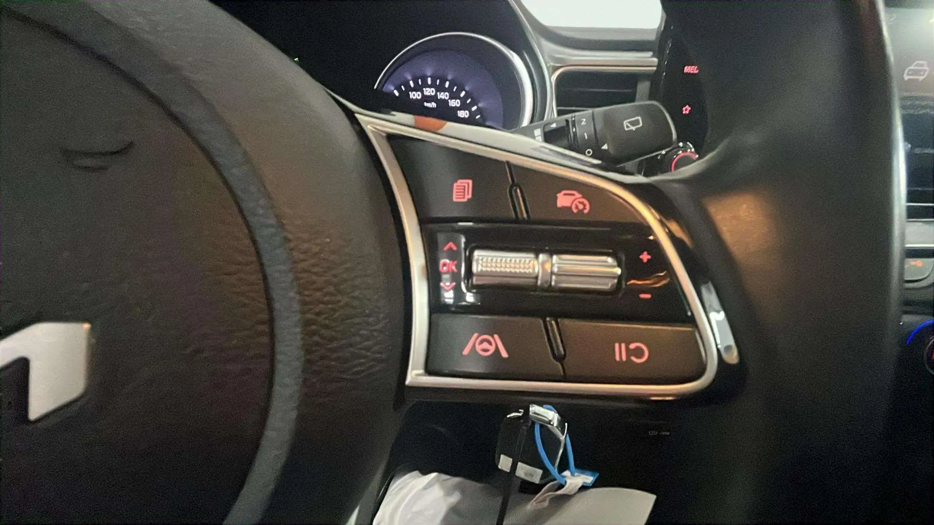 Kia Ceed 1.6 MHEV iMT Concept - foto 15