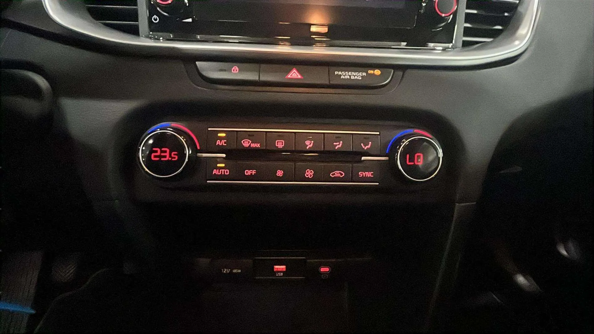 Kia Ceed 1.6 MHEV iMT Concept - foto 26