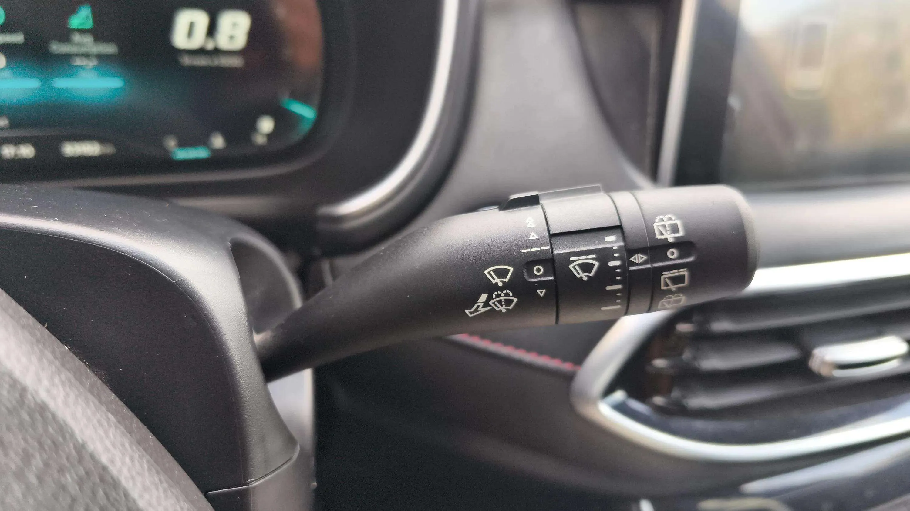MG HS 1.5 Turbo GDI Luxury - foto 18